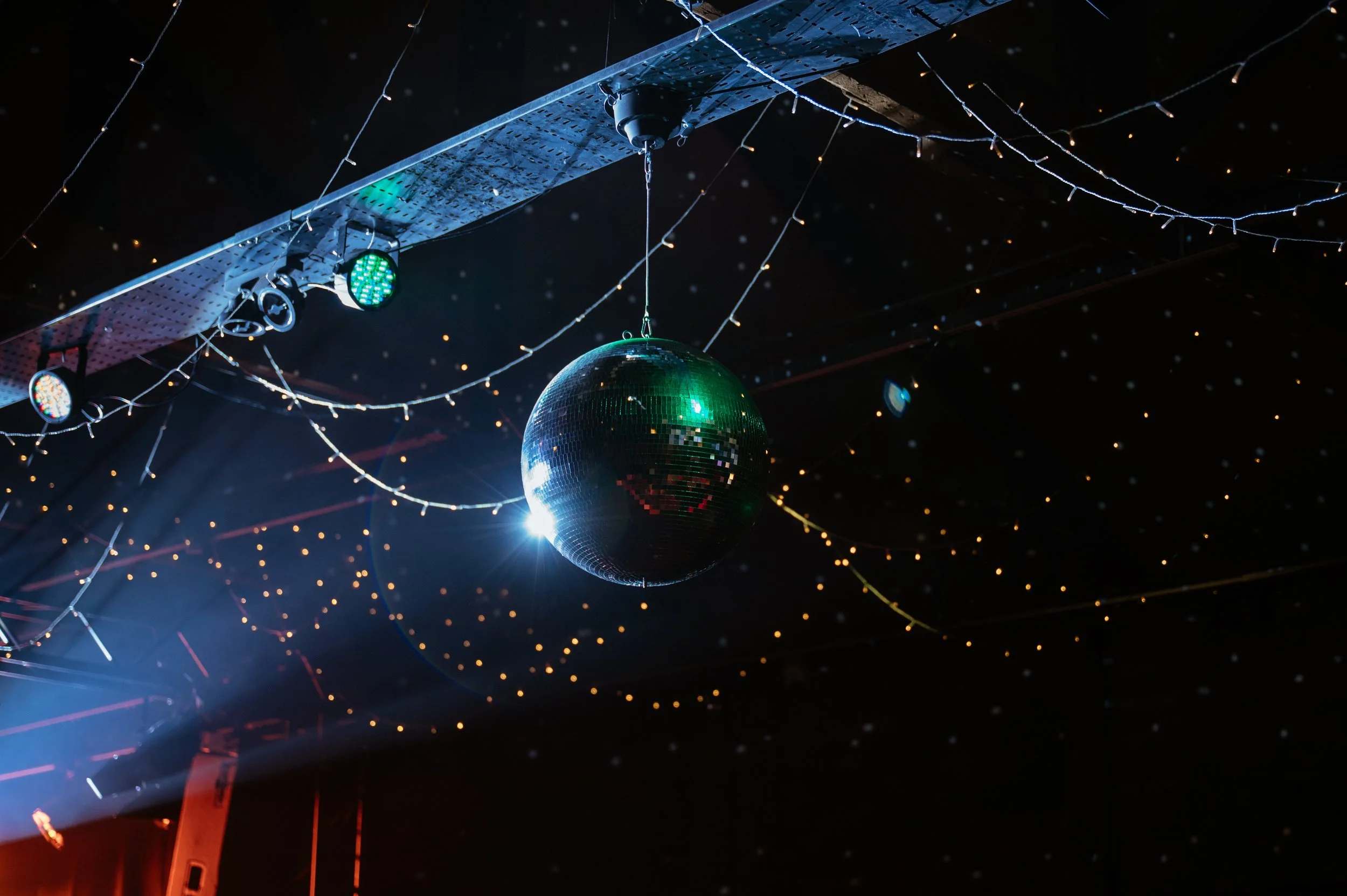 The Baltic / Tapyard Wedding in Newcastle by Lauren Braithwaite