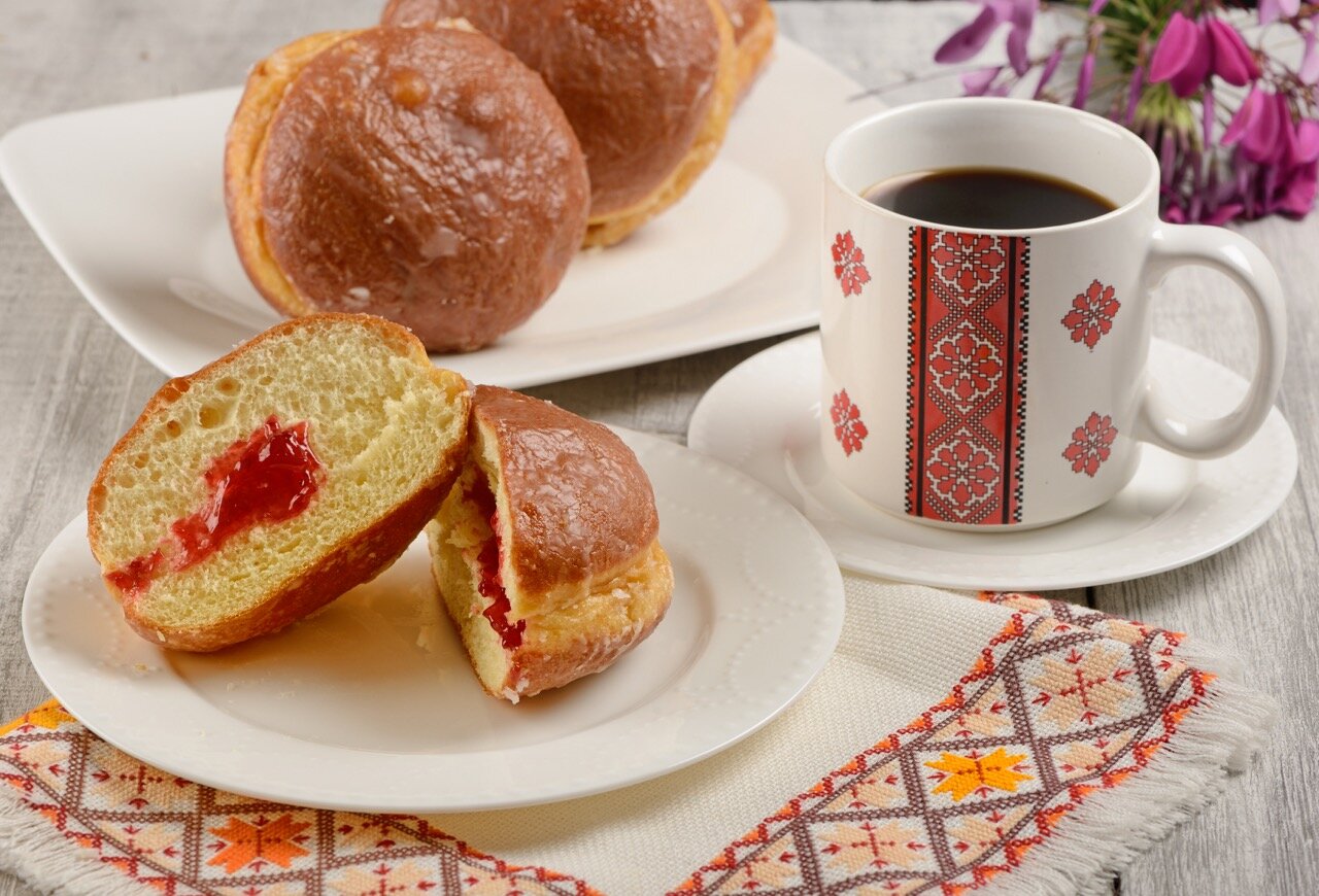 Raspberry filled Pampushky ~ МАЛИНА