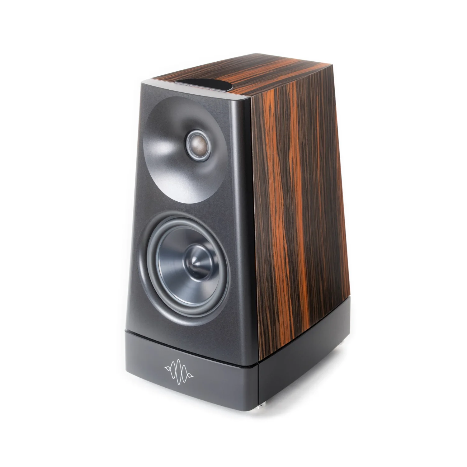 yg-acoustics-cairn-left-side-close.webp