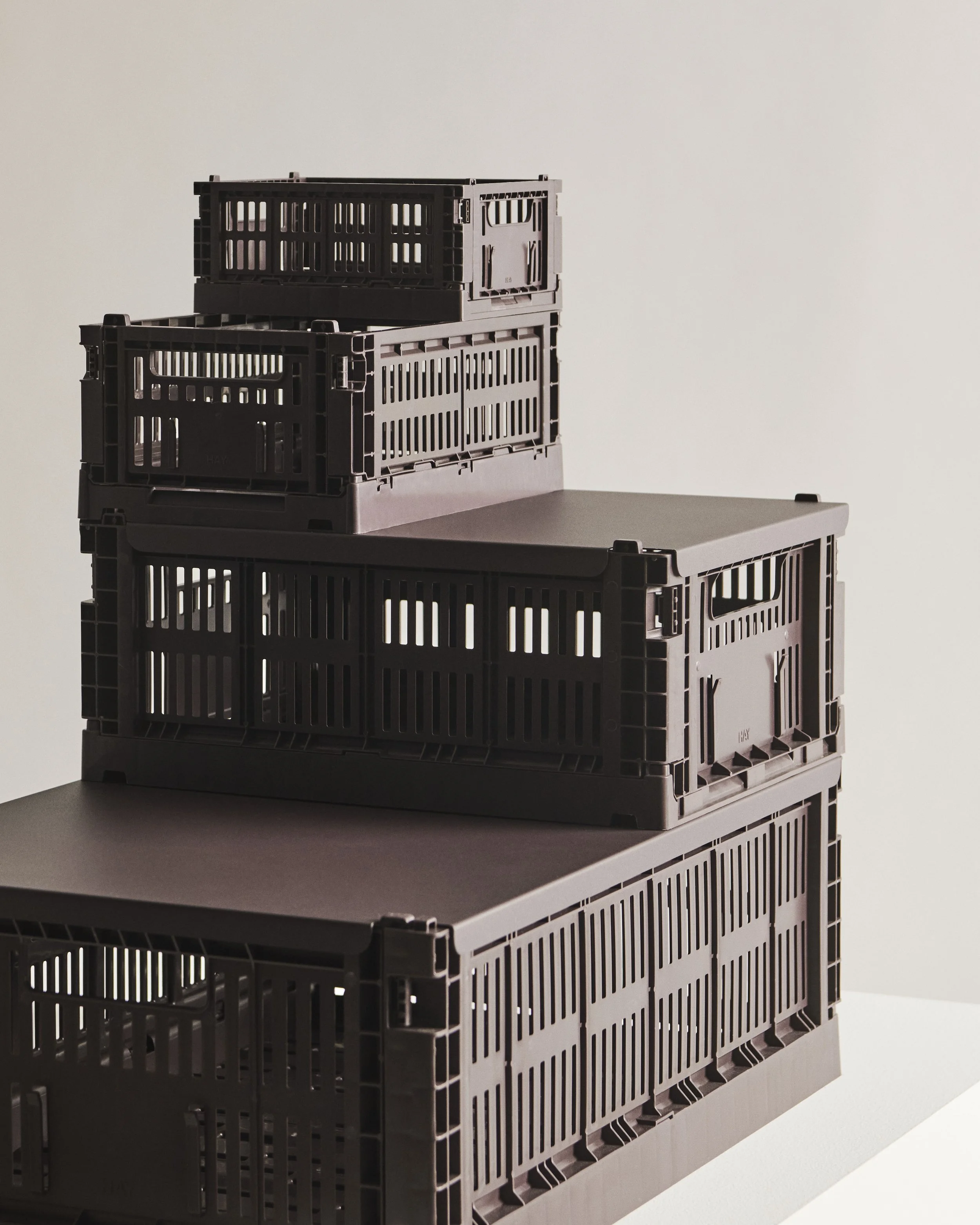 HAY Colour Crate bordeaux 02.jpg