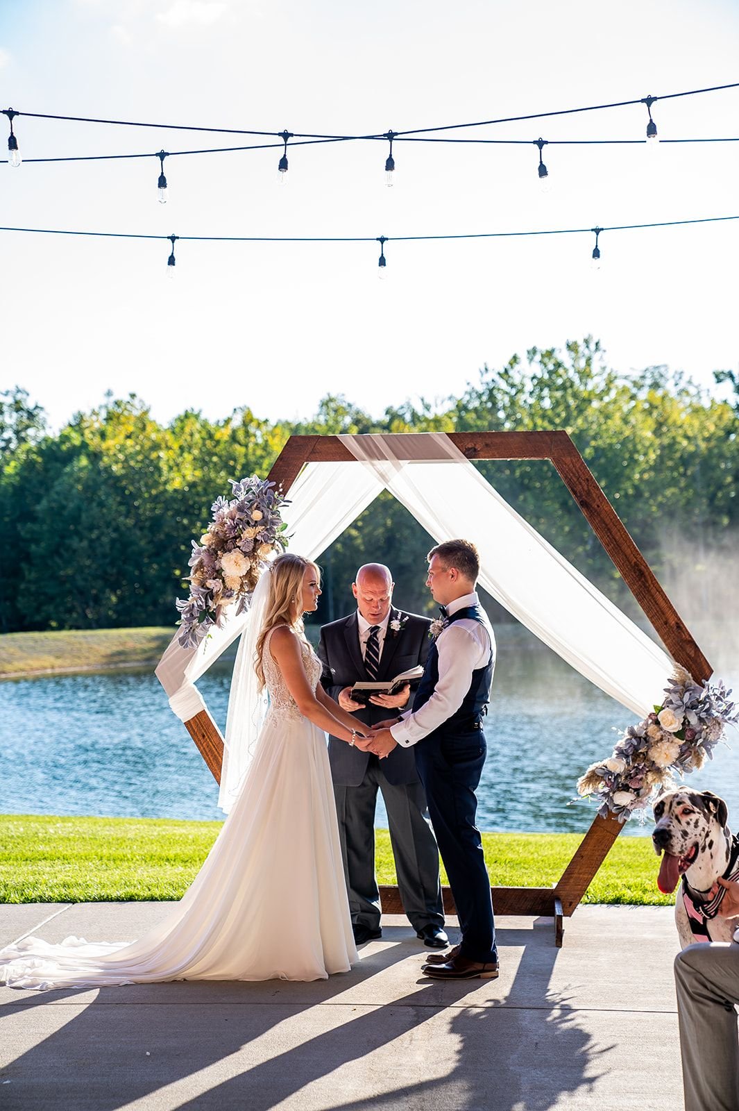 Outdoor wedding ceremony near Cincinnati Ohio