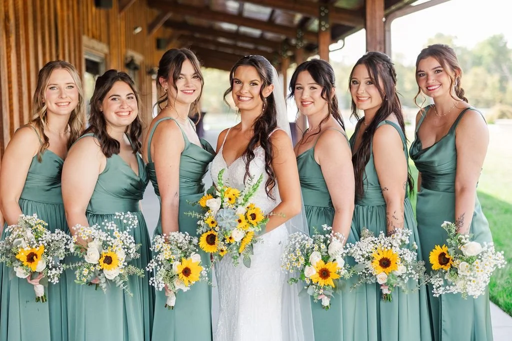 Spring weddings at a Cincinnati wedding venue