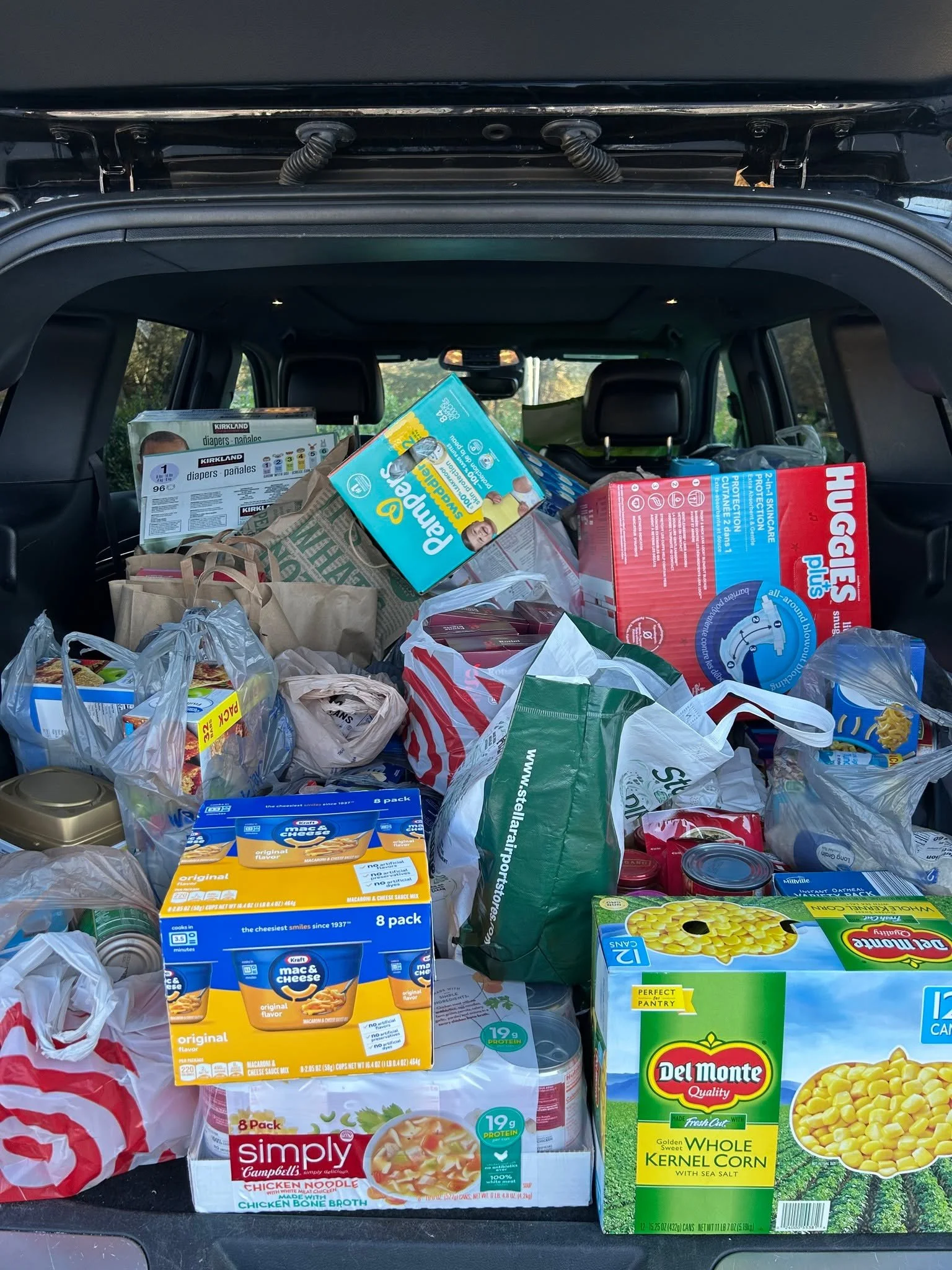 🌾 A big thank-you to the members of Rivertree Church for donating even more food this week&mdash;and to Shae for delivering it with her beautiful smile! She&rsquo;s such a ray of sunshine and always brightens our day when she visits. ☀️💛
If you&rsq
