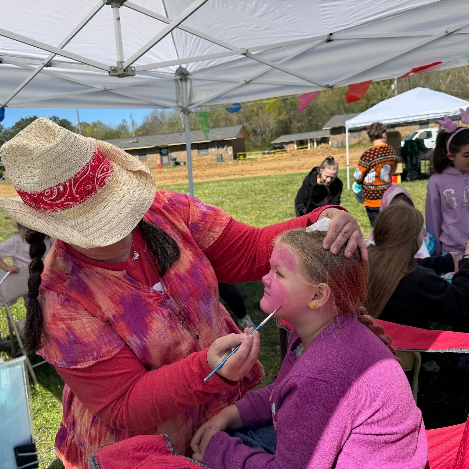 We had a blast partnering with Grace Community Church for their annual Egg Hunt and Easter celebration at Gurley Gardens!
Together we served lunch, shared the message of Christ&rsquo;s death, resurrection, and the redemption He offers, and enjoyed a 
