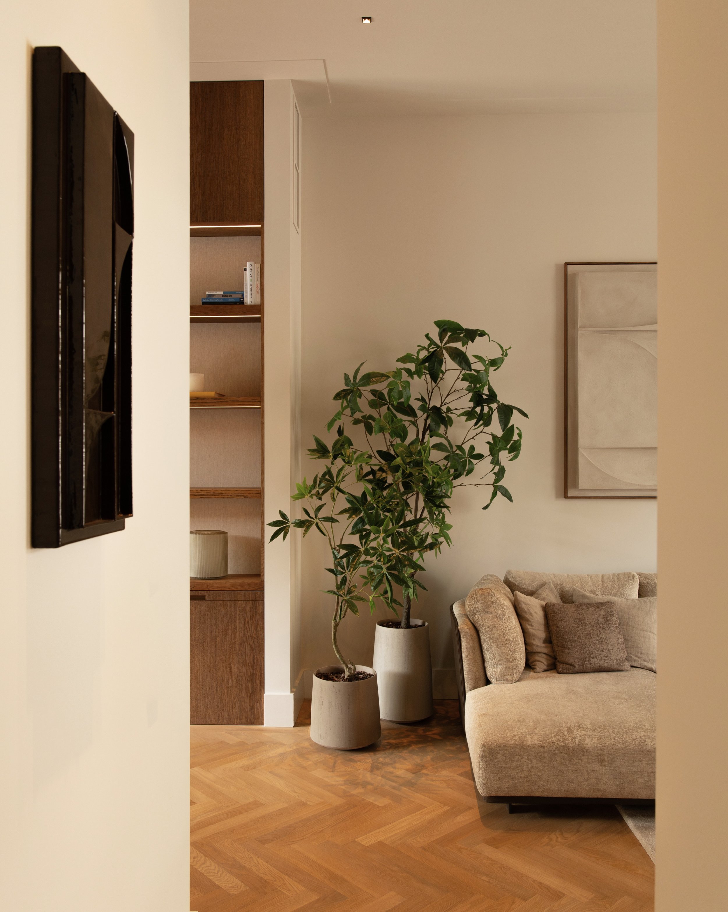 Project RV | We wanted this living room to be a place where you can truly slow down. A place to unwind, surrounded by natural materials and a warm palette.