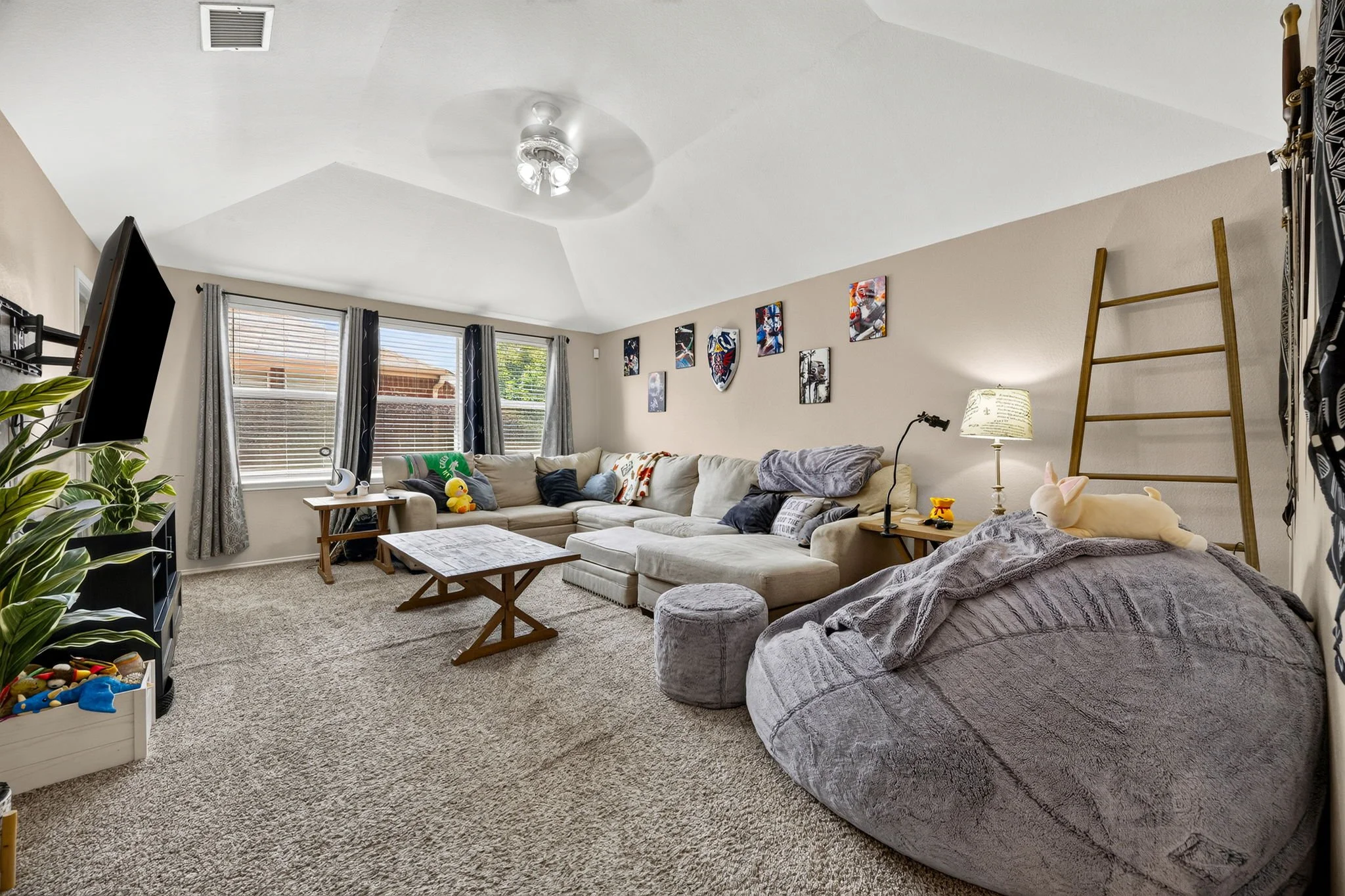 25-web-or-mls-315-highland-creek-dr.jpg