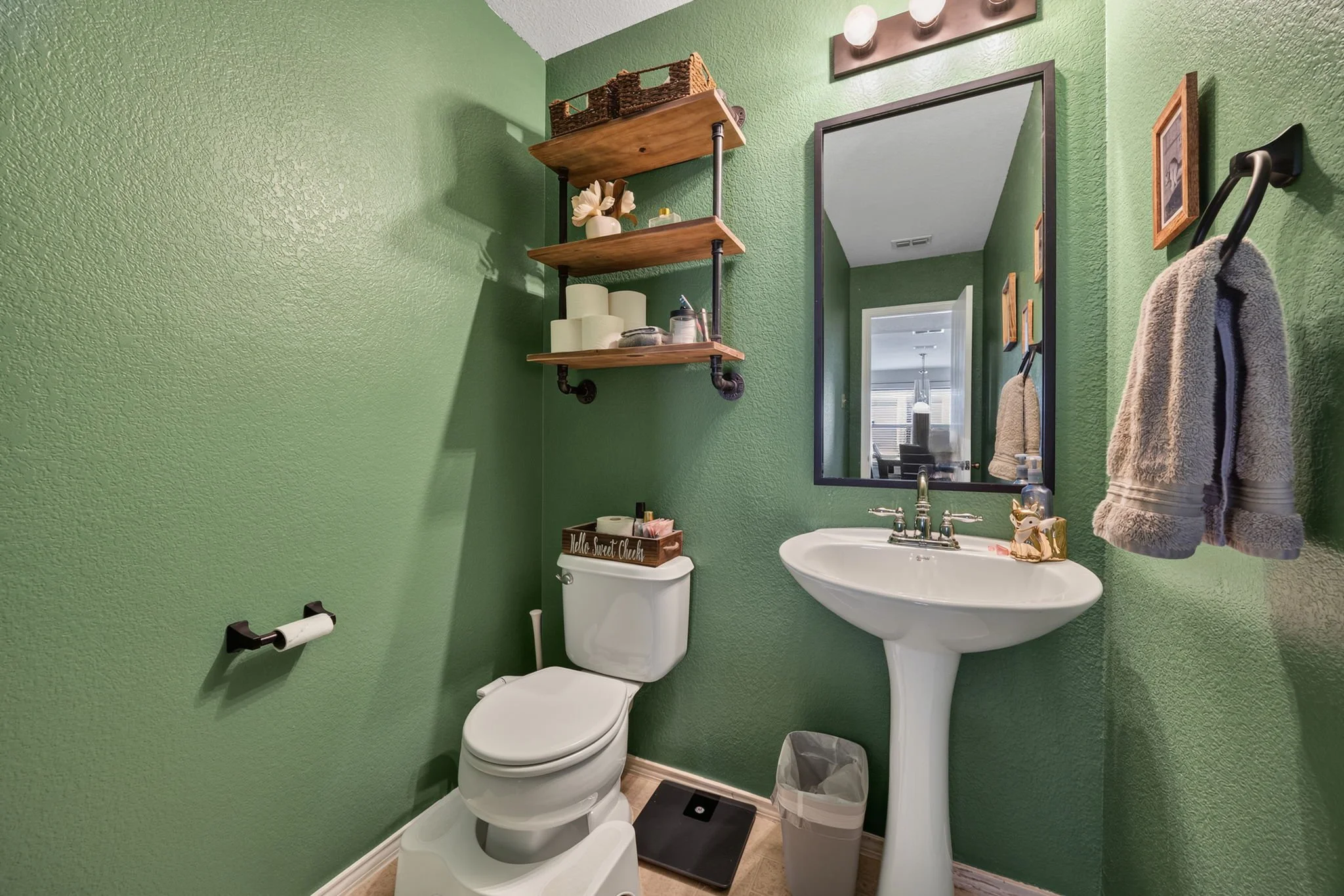 22-web-or-mls-315-highland-creek-dr.jpg