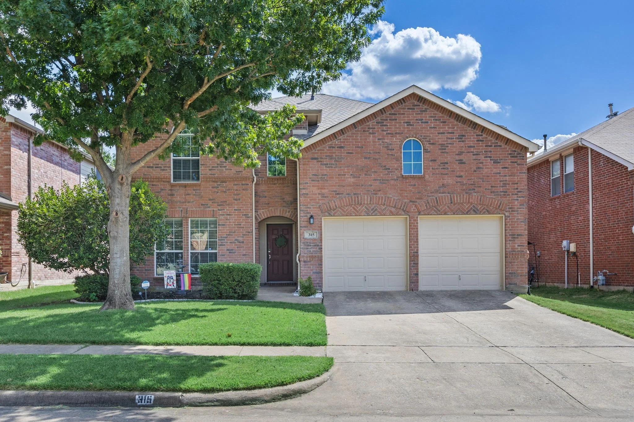 1-web-or-mls-315-highland-creek-dr.jpg