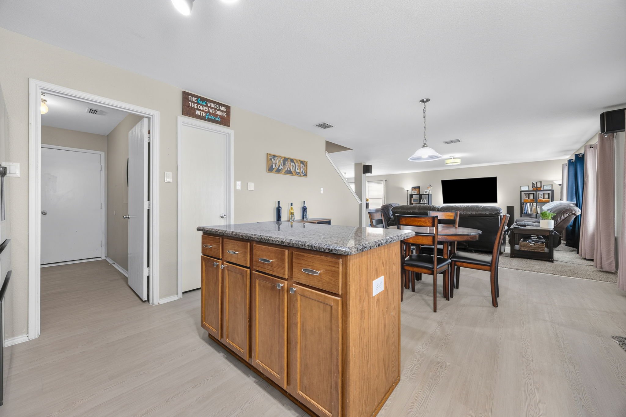 14-web-or-mls-315-highland-creek-dr.jpg