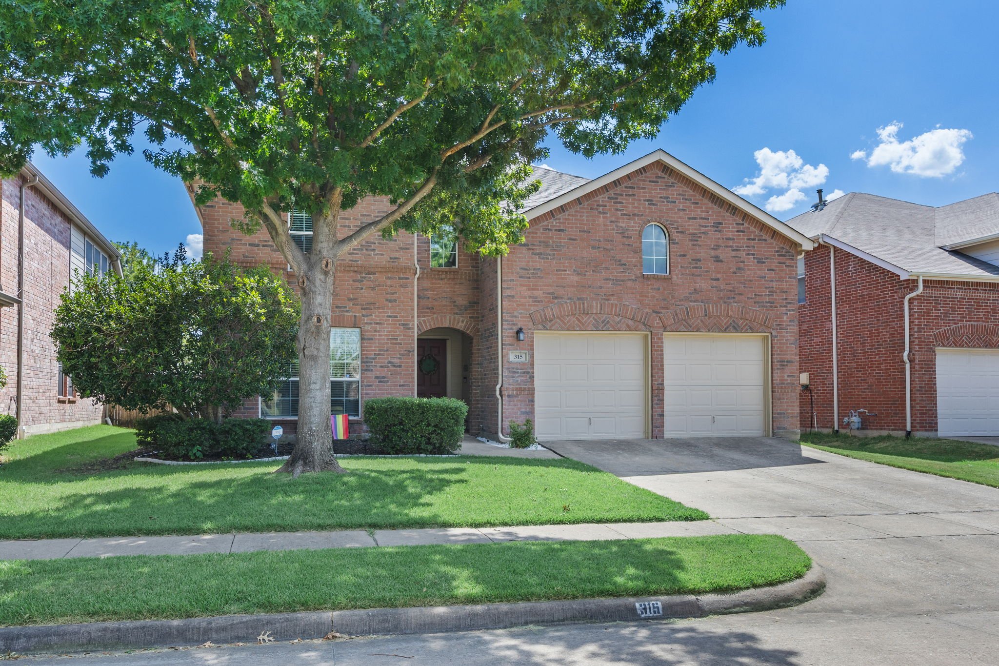 2-web-or-mls-315-highland-creek-dr.jpg