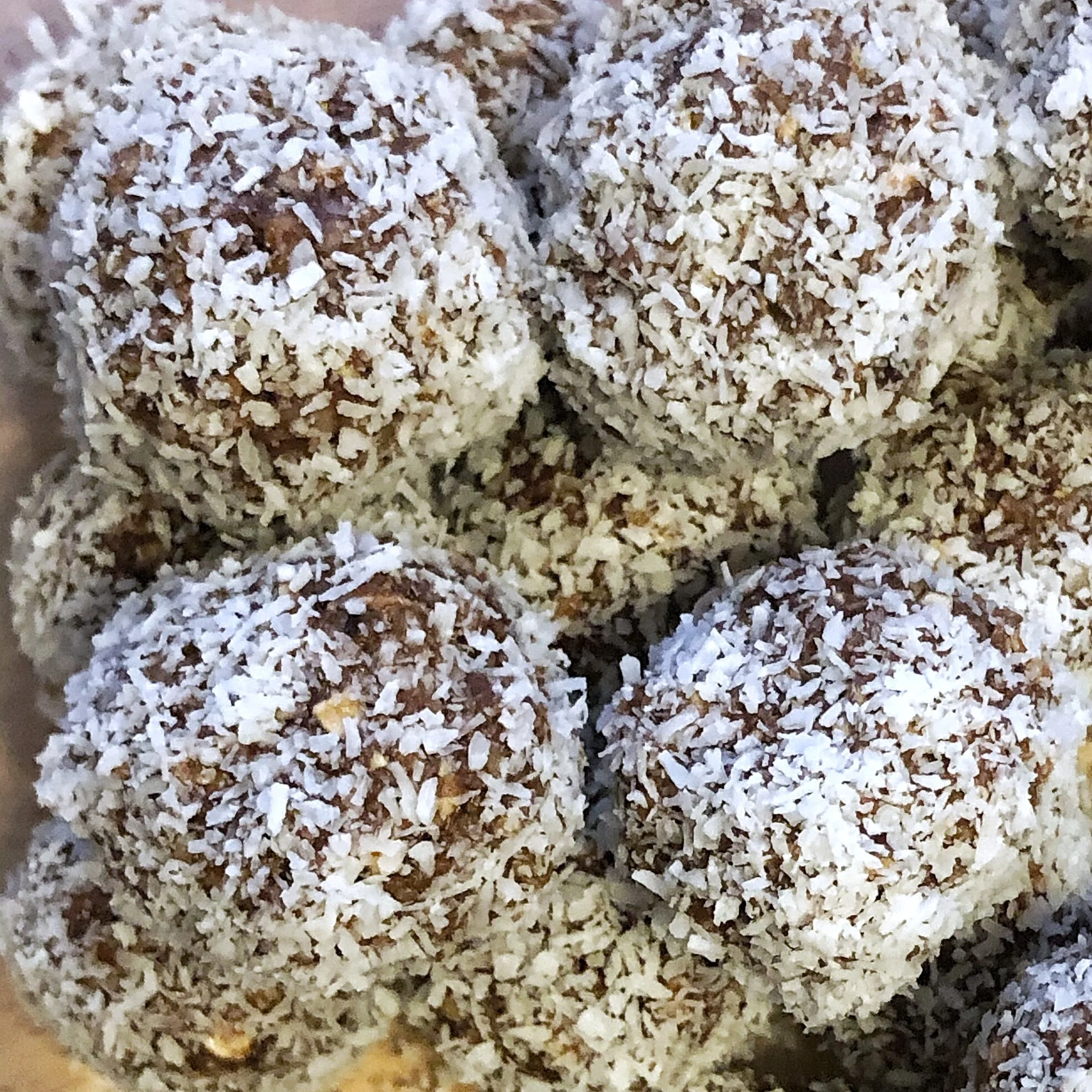 Kokos-Schoko-Rumkugeln