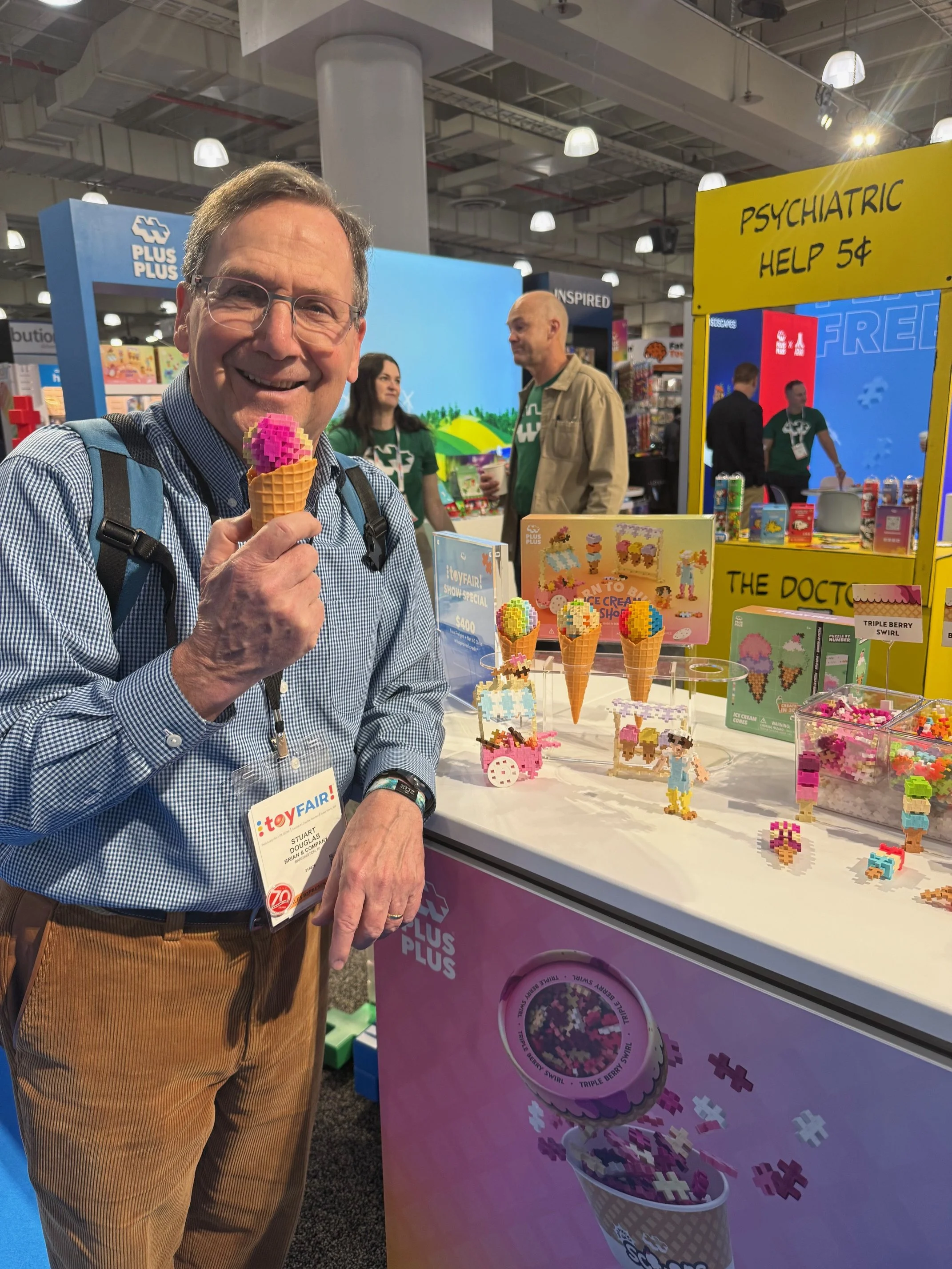 ...while Stu prefers the ice cream SCOOPS!