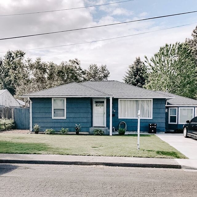 Yesterday&rsquo;s house was built in 1950, and had a great backyard setup 🏠