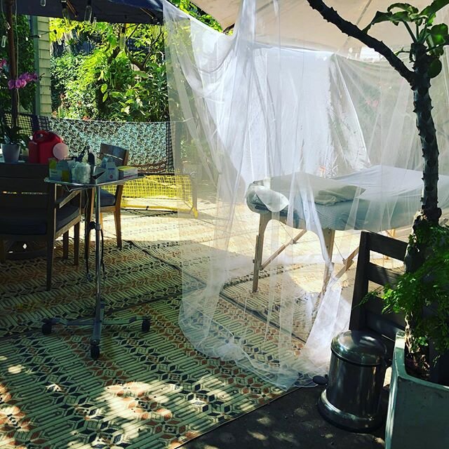 Tranquil outdoor treatment room #acupunctureoutdoors #scheduleyourappointment #linkinbio #tranquiltreatment #summertimeacupuncture #healthcare #stressrelief #backpain #neckpain #lumbarpain #insomnia #anxiety #immunesupport