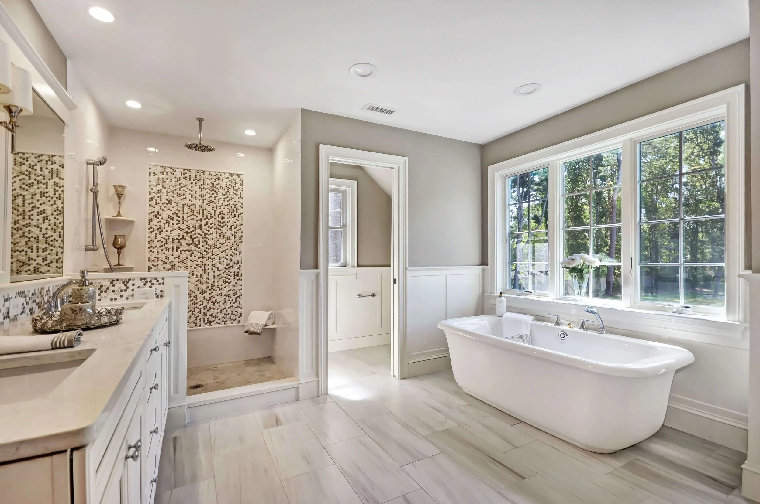 Paul Marcus New Homes 7 master bath.jpeg
