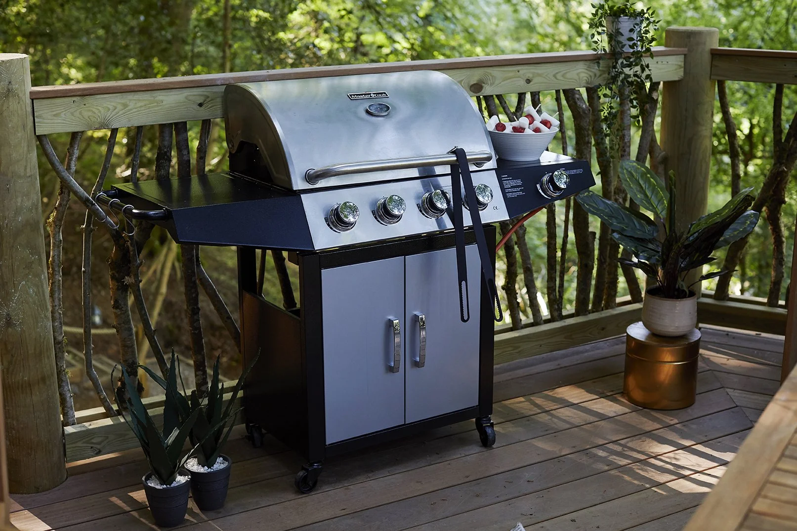 Wayfair Tree House 104.jpg