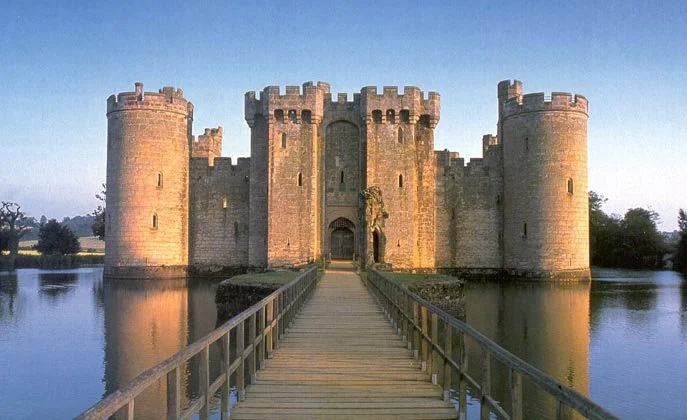 A Tale of Two Cats, One Castle, & the Golden Rule