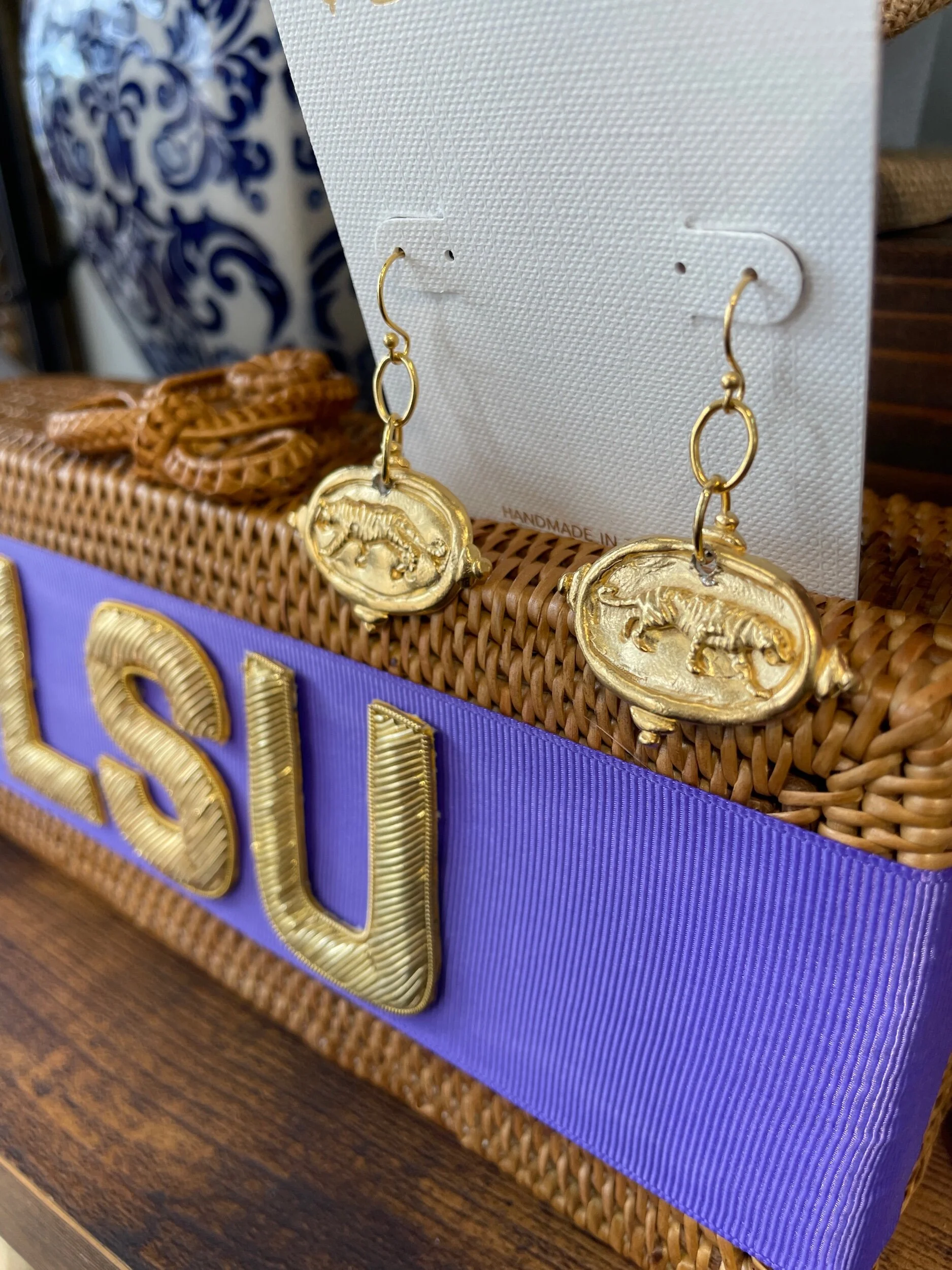 E81A6692-647B-470E-AFF4-3FC7A8D0FCA1