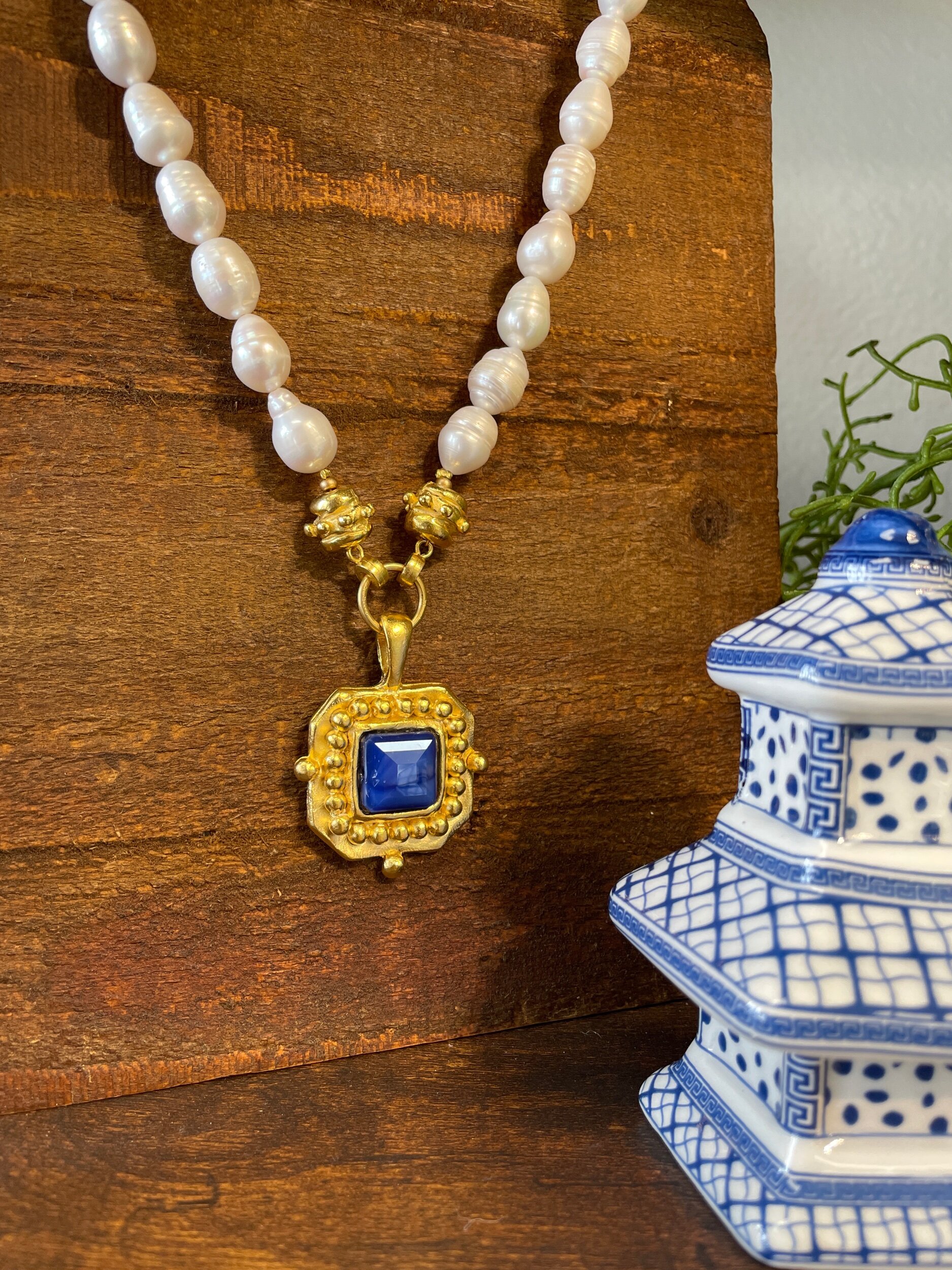 London Pearl Necklace