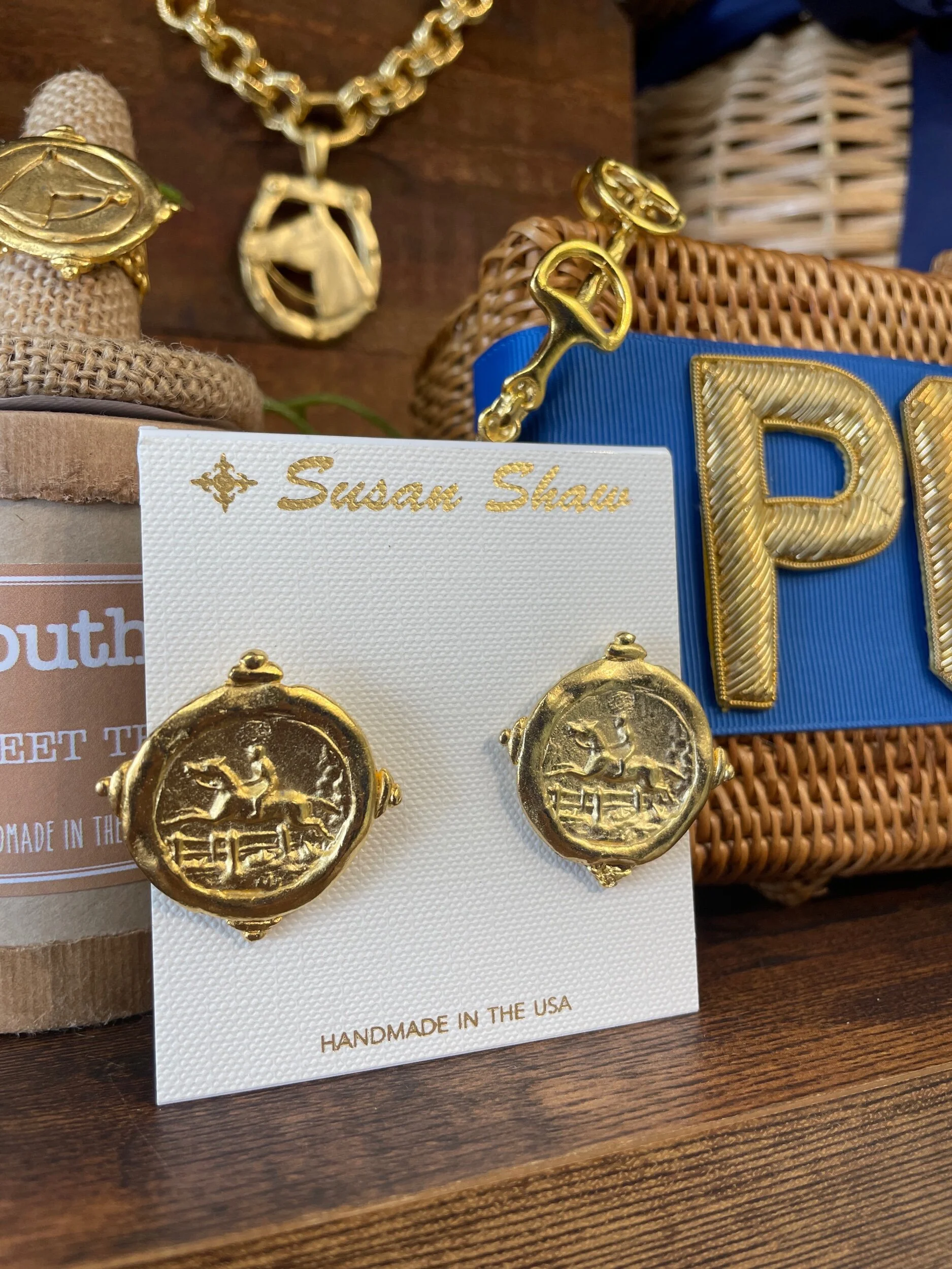 27F752C7-D6F8-4BF0-B6BA-009D2F490E01