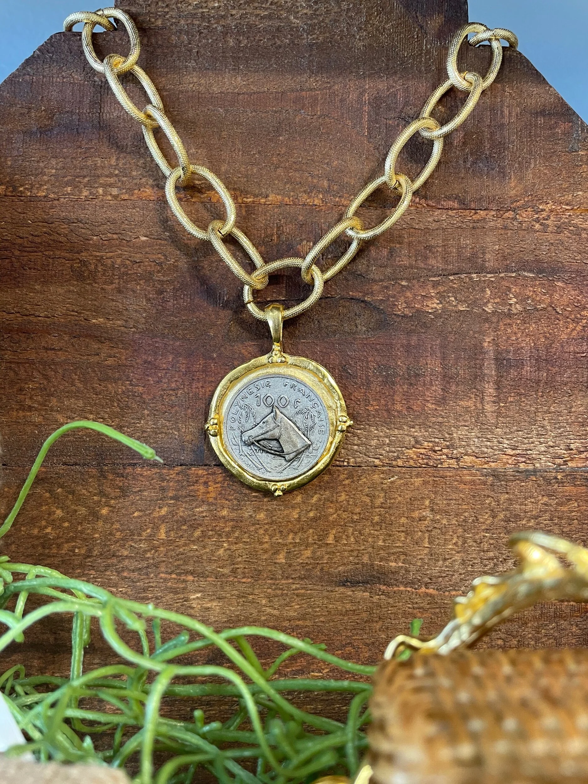 CBA136E0-4A4E-4A16-85A8-1C9A8BC2967B