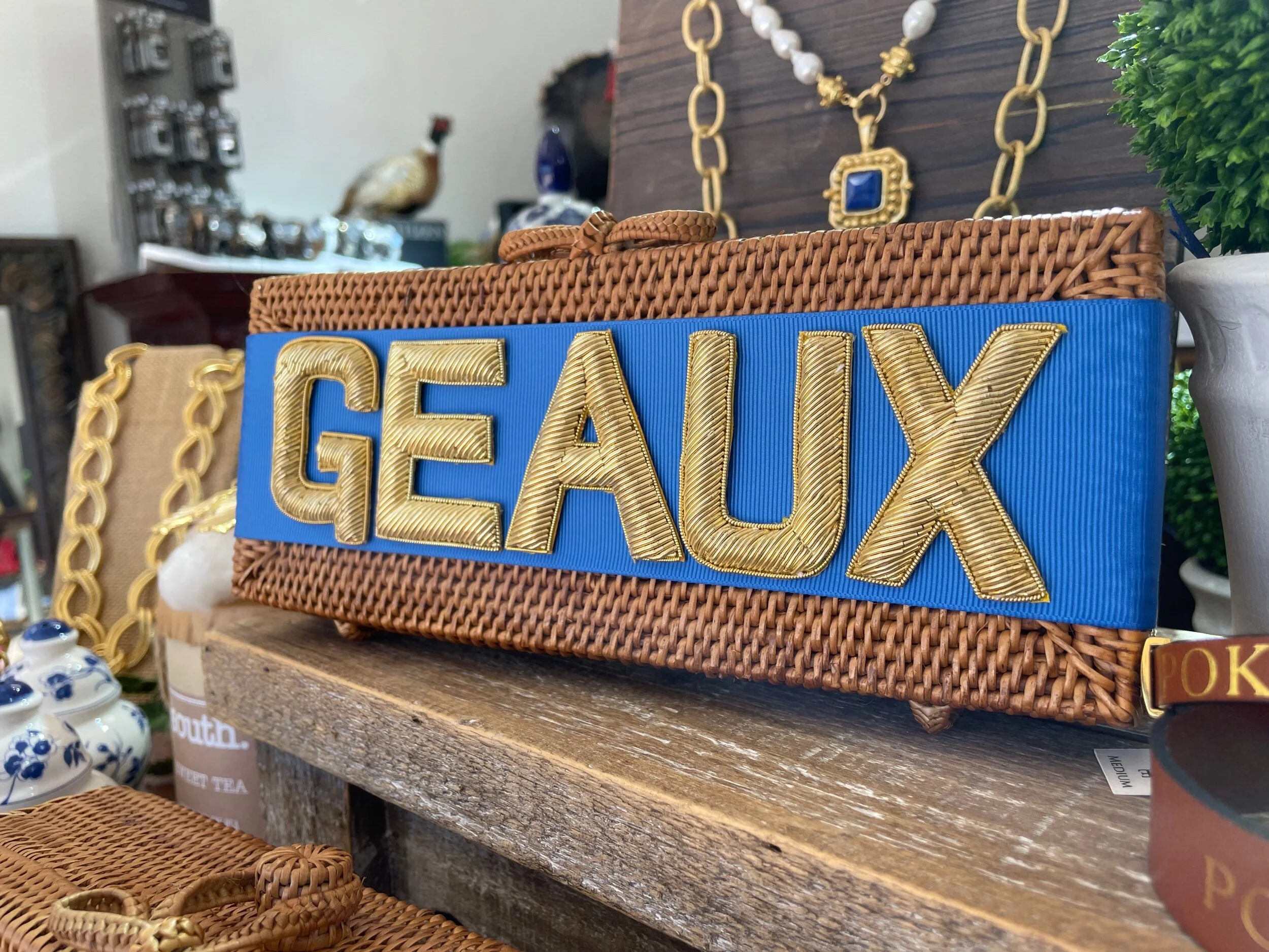 0AC4E8B9-DCDE-41A9-B1AB-AB329BB66145