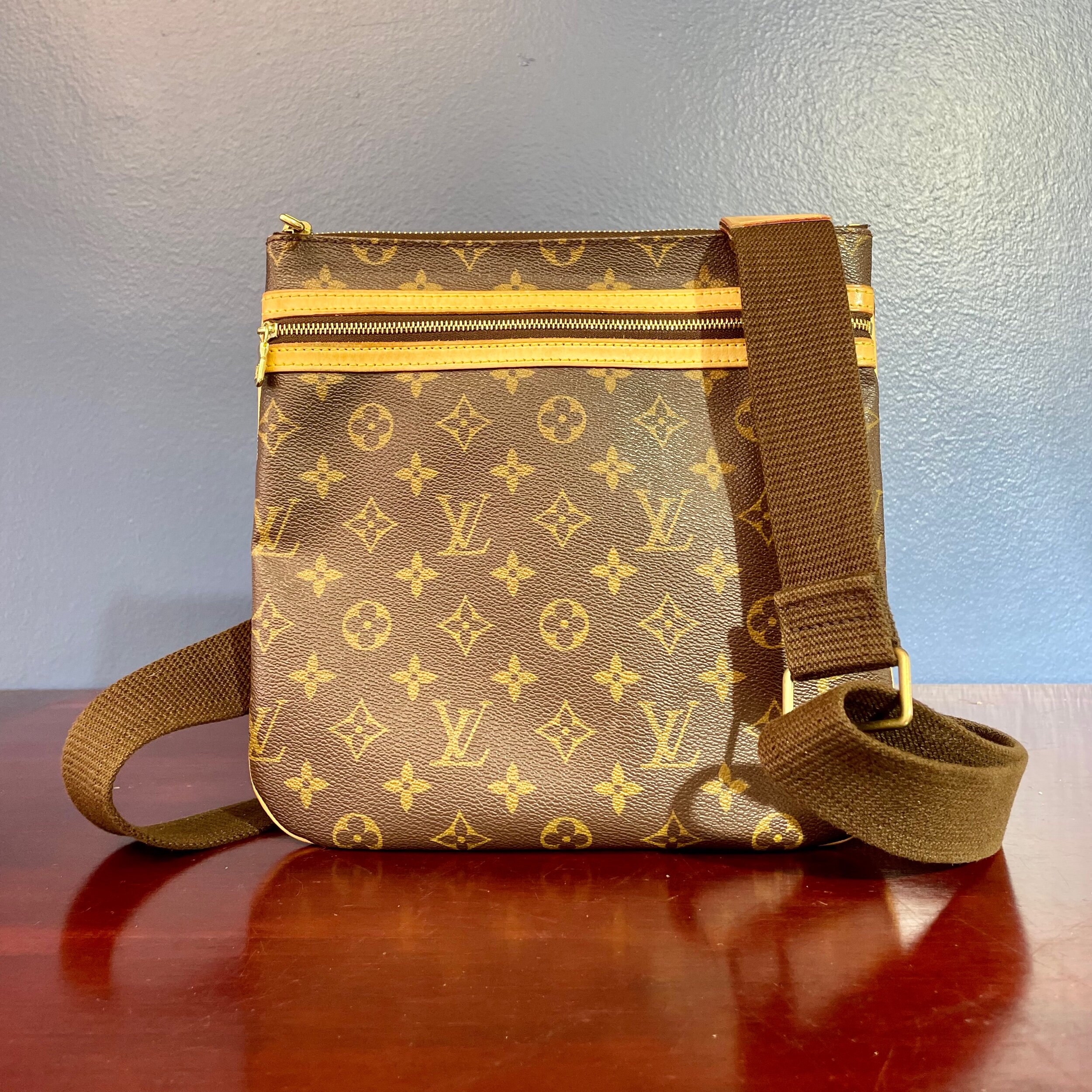 Louis Vuitton Bosphore Pochette Crossbody