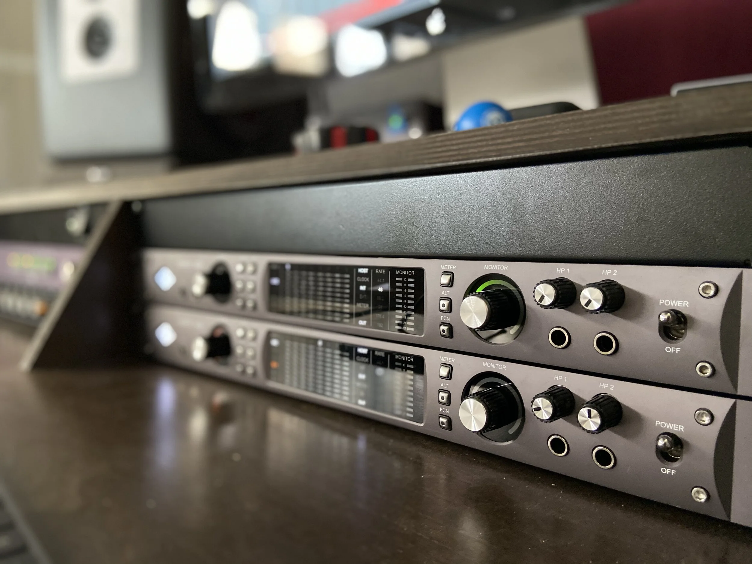 Our pair of Apollo X8Ps provide expansive IO, with state of the art tracking DSP