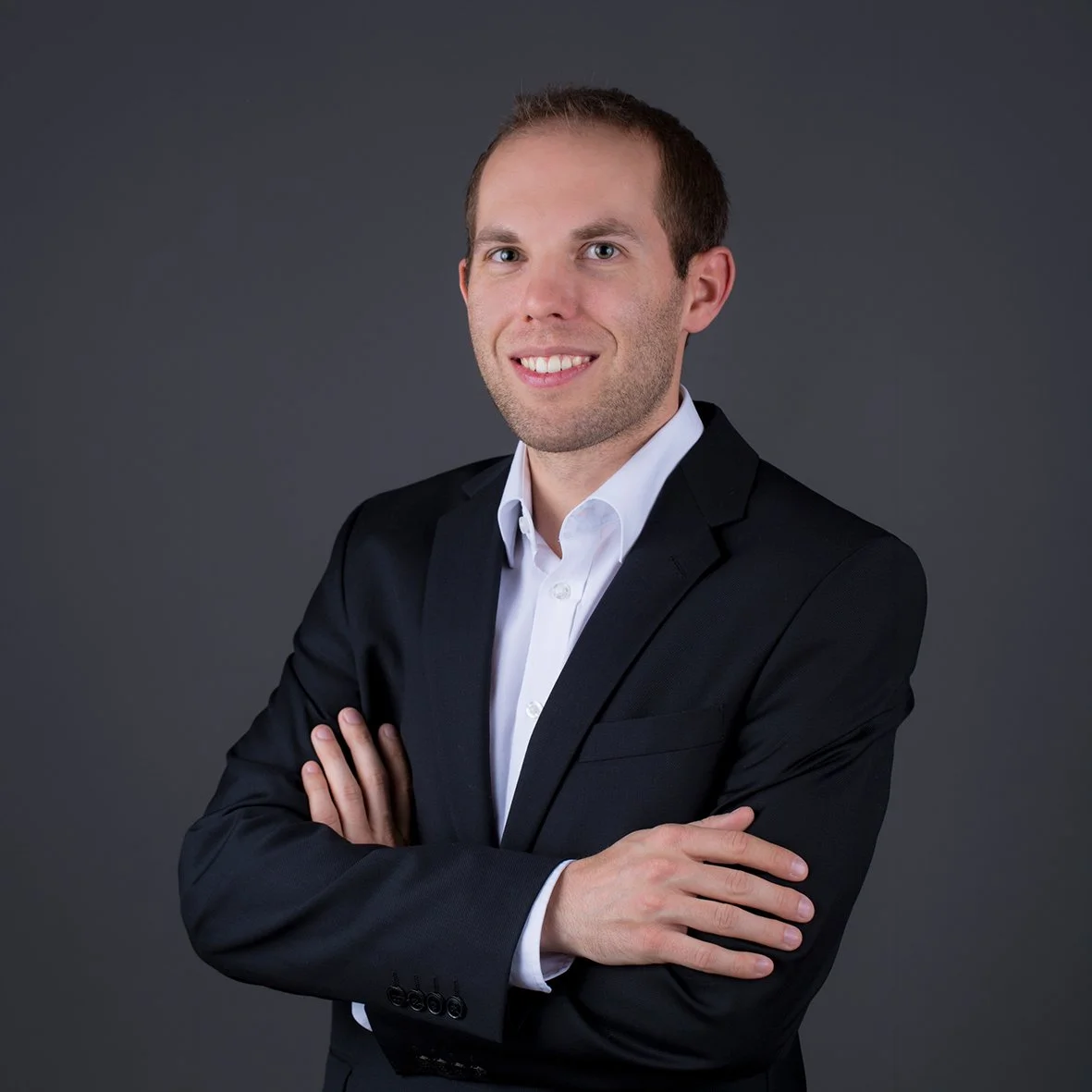 Mann mit Hemd u. Jacke Businessfoto