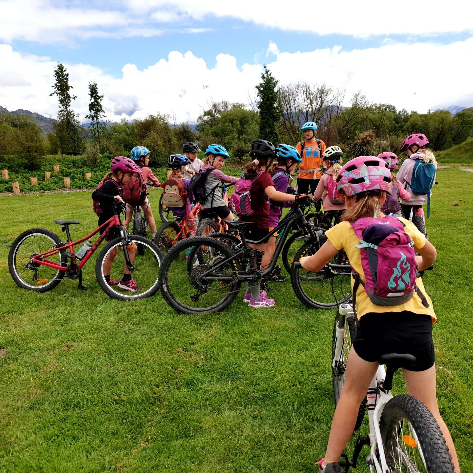 We had a fun weekend down here in Wānaka, hosting our free 'Bring a friend, make a friend' event at @bikeglendhu !

We were stoked to have 20 young 7-12 yr old girls come along and ride some great trails and meet some new friends. 

We're stoked to b