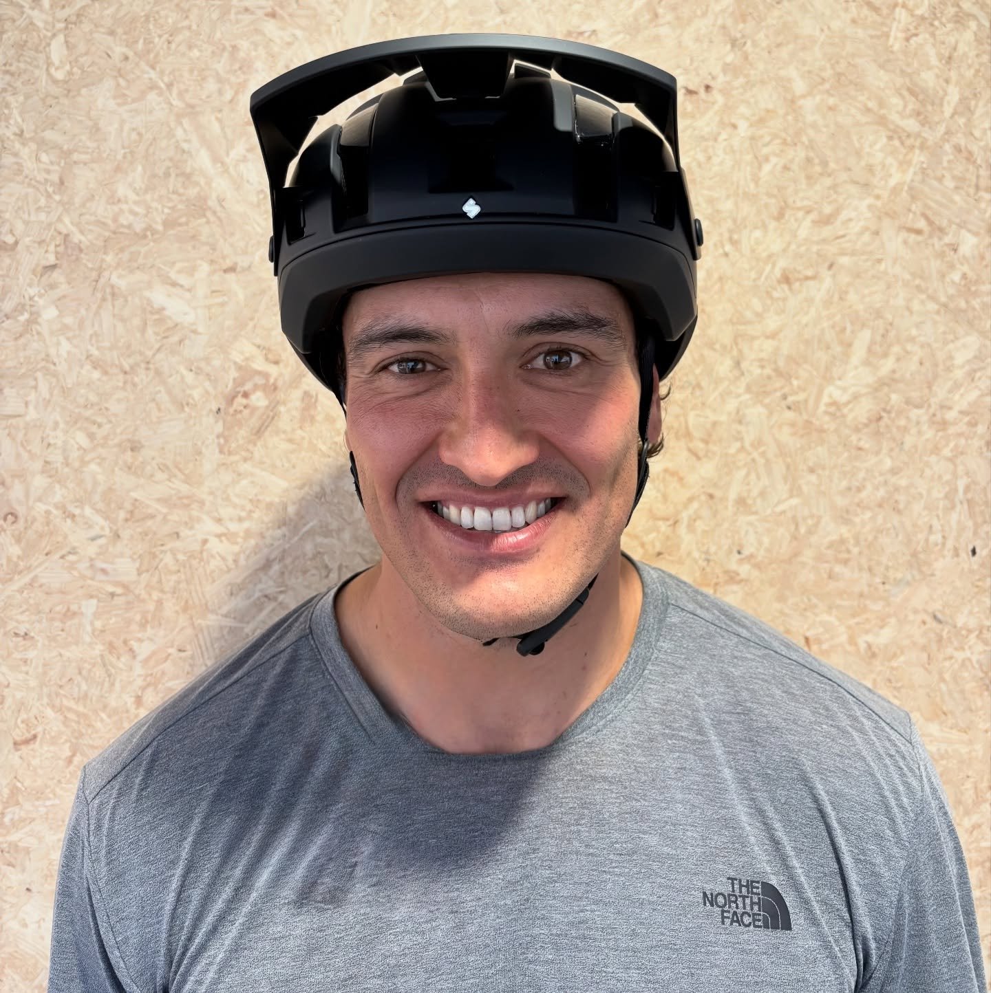 🤝 Meet Brad Howland! Brad is our new Youth MTB Programme Lead (full-time)

Brad hails from Upper Hutt, and is a super keen tramper and outdoorsman, and loves bikes and being outside.  He is a family man and has a partner, 2 young kids and a crazy ge