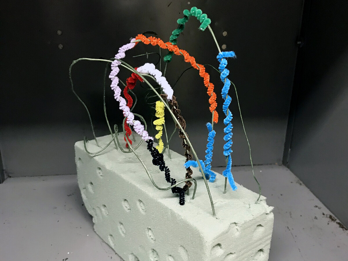 "Roller coaster" sculpture: 3/4 view