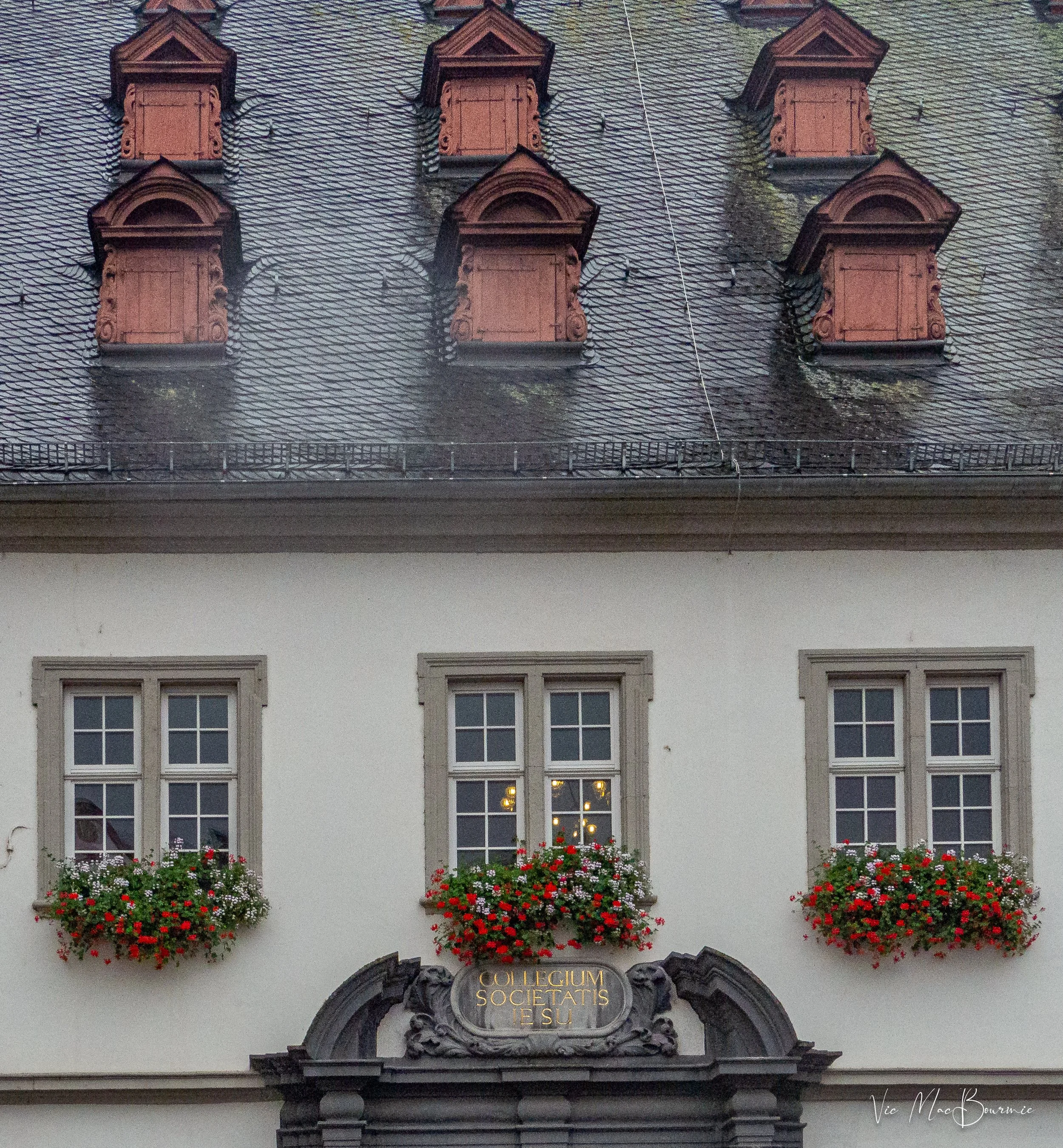 window boxes 99-1-2.jpg