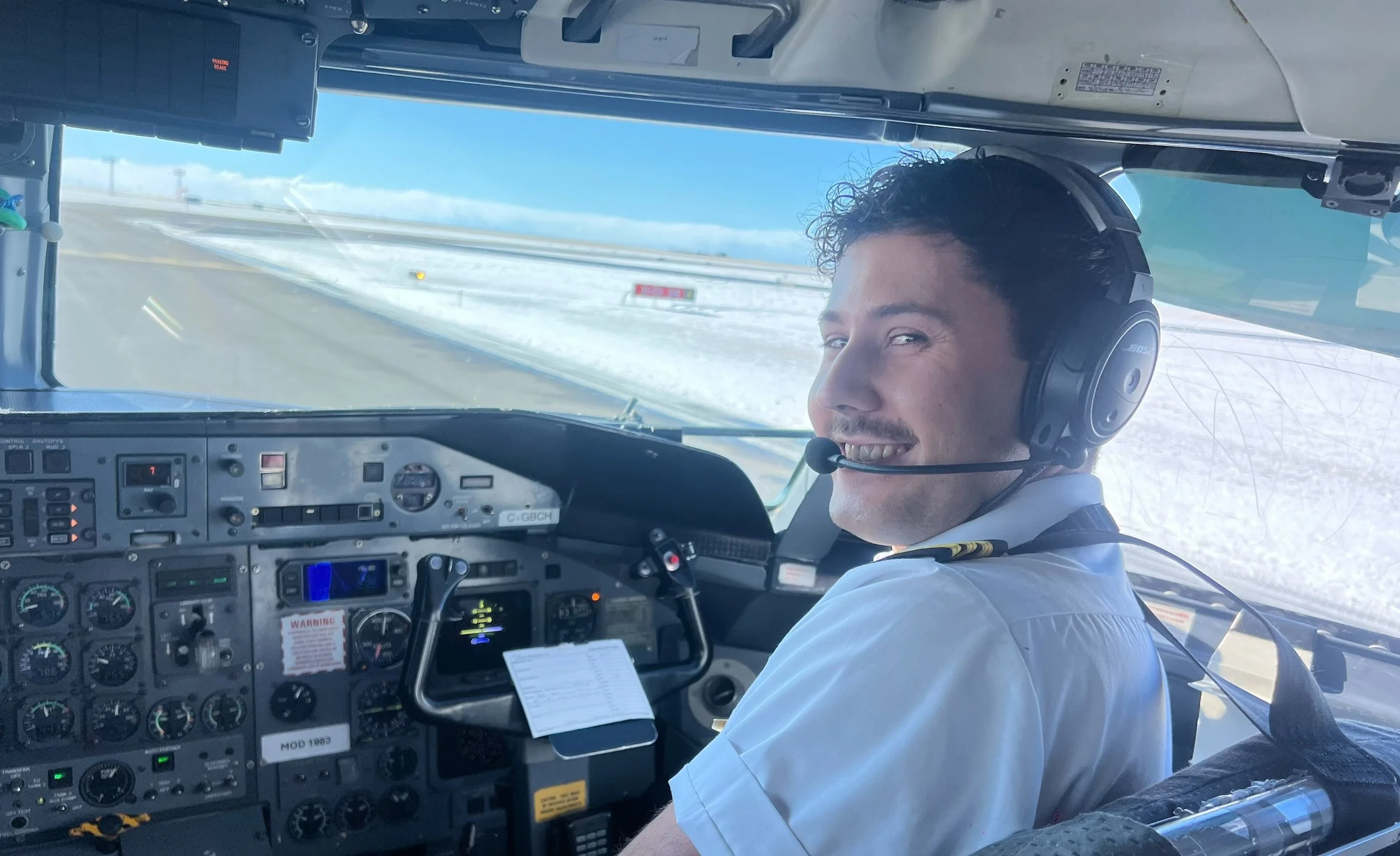 Meet the Team - World Pilots Day - Michaël Landry-Chouinard - Dash 8 First Officer