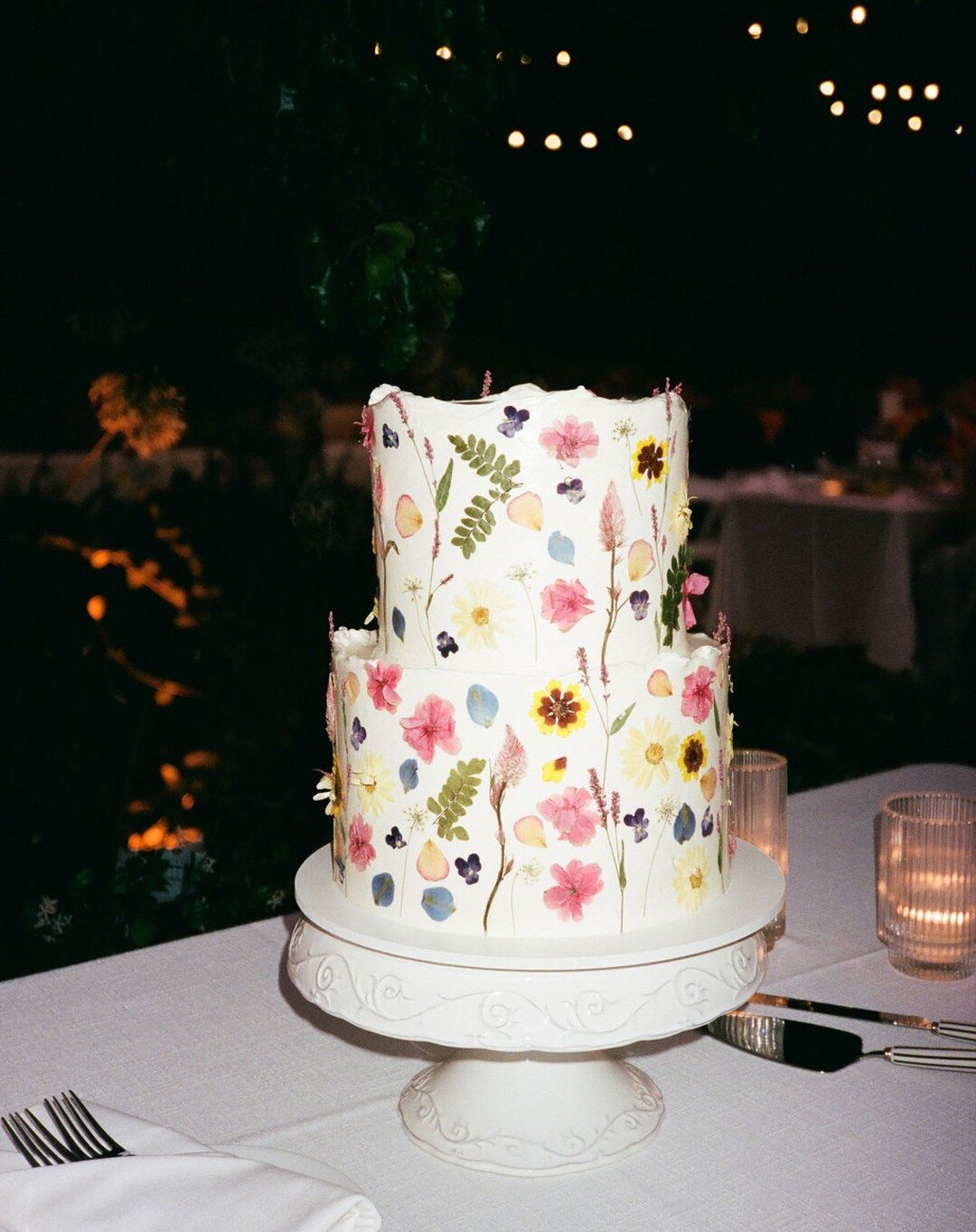 Pressed Flower cake for Valerie &amp; Brad on film. 📷 @brandi.crockett.photo