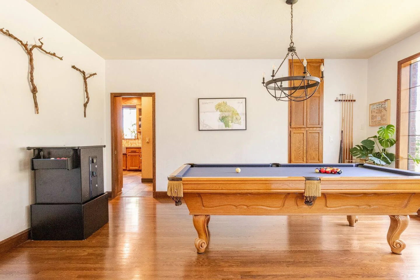 Game Room2.jpg