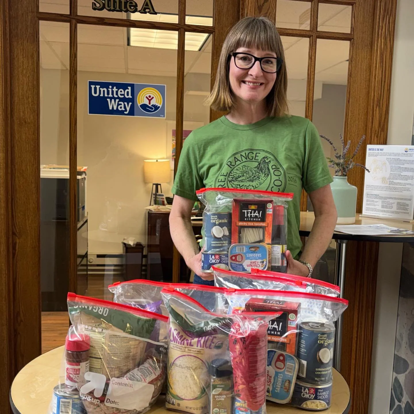 One of our lovely volunteers, Tiffany, dropped off our "flavors of our community" food donations to @uway1000lakes yesterday. She coordinated this effort for our FRFC office to be a collection drop spot - such a wonderful idea! 

Thank you 