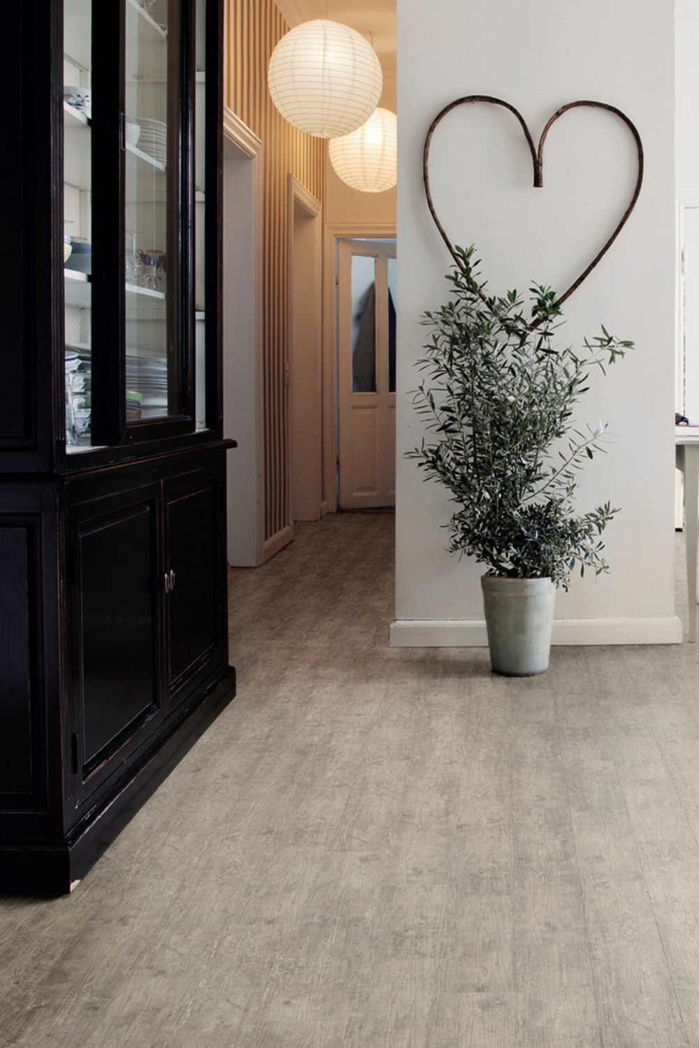 Polyflor Hallway Vinyl camaro2.png