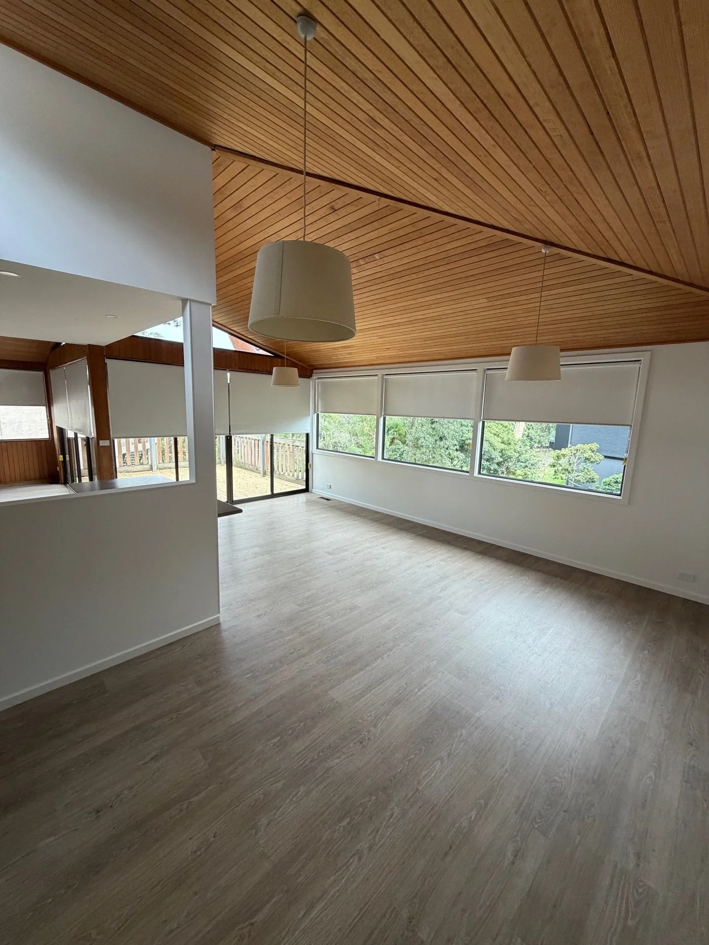 Another one wrapped up by the team 🙌

New blinds + fresh flooring installed &mdash; all handled by our team from start to finish. No running around, no juggling trades&hellip; just a smooth, seamless result.

That&rsquo;s how we like to do it at Cam