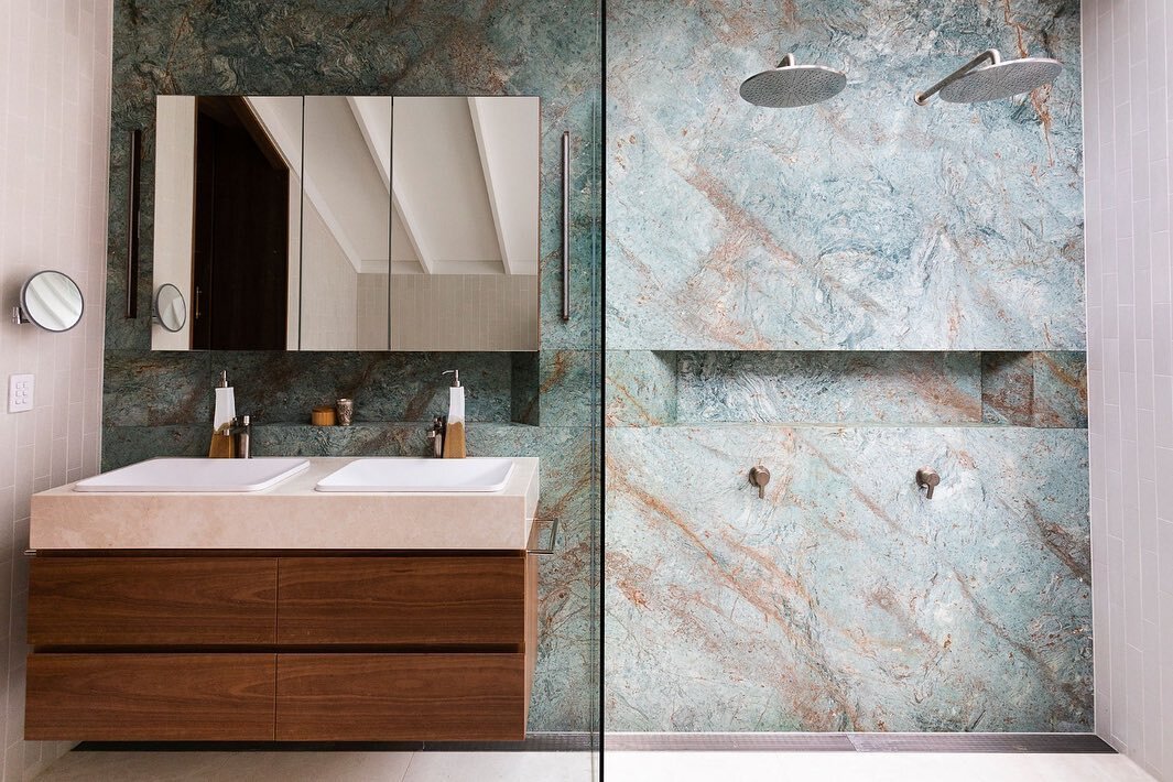 /// Amazonian Slab + Vanilla Marble ///
Winning stone combo in our recent bathroom renovation. 

.
.
.

#stonecollectiveoz #stoneslab #bathroomdesign #sydneydesign