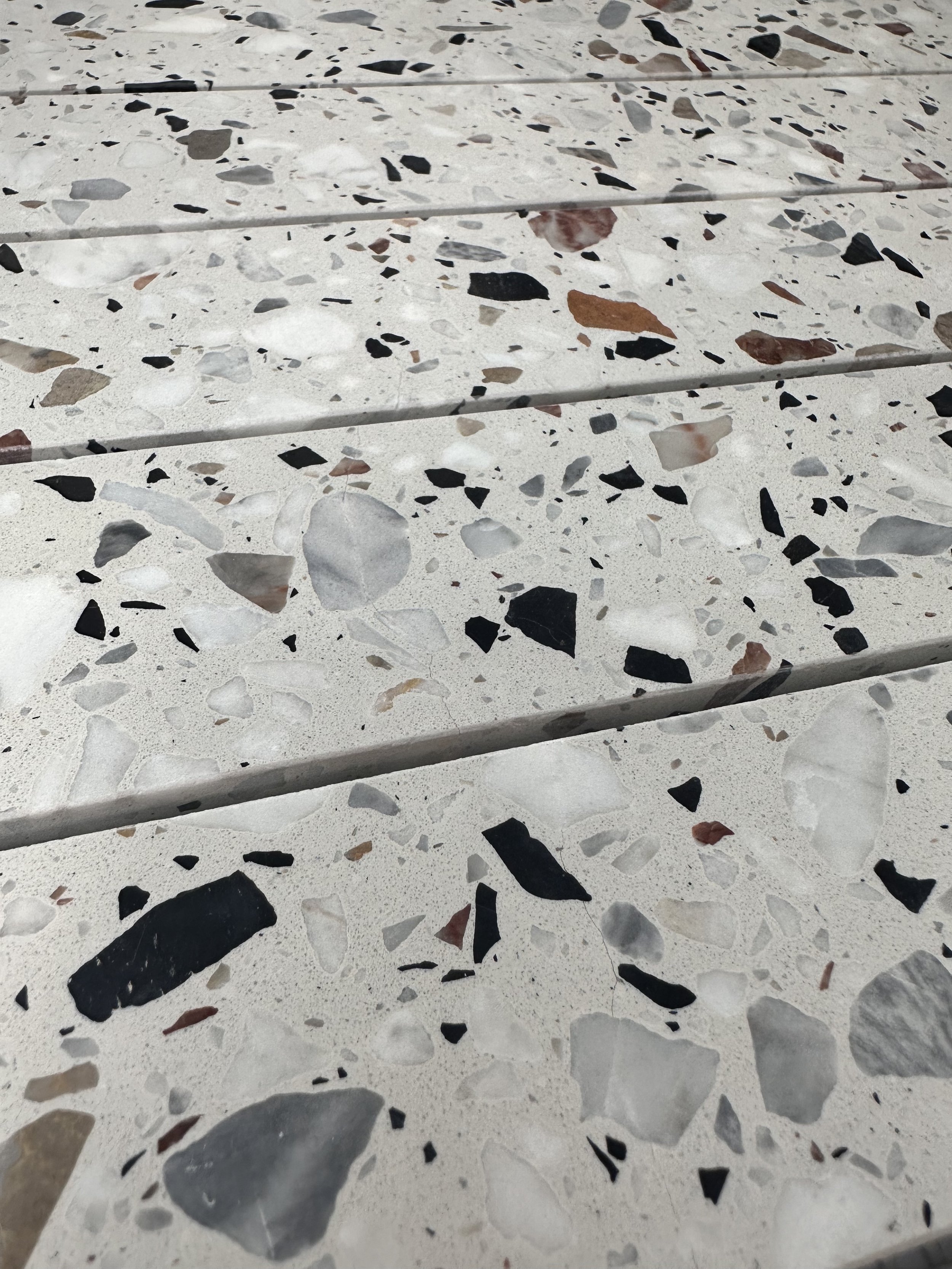 Terrazo Nougat finer.PNG