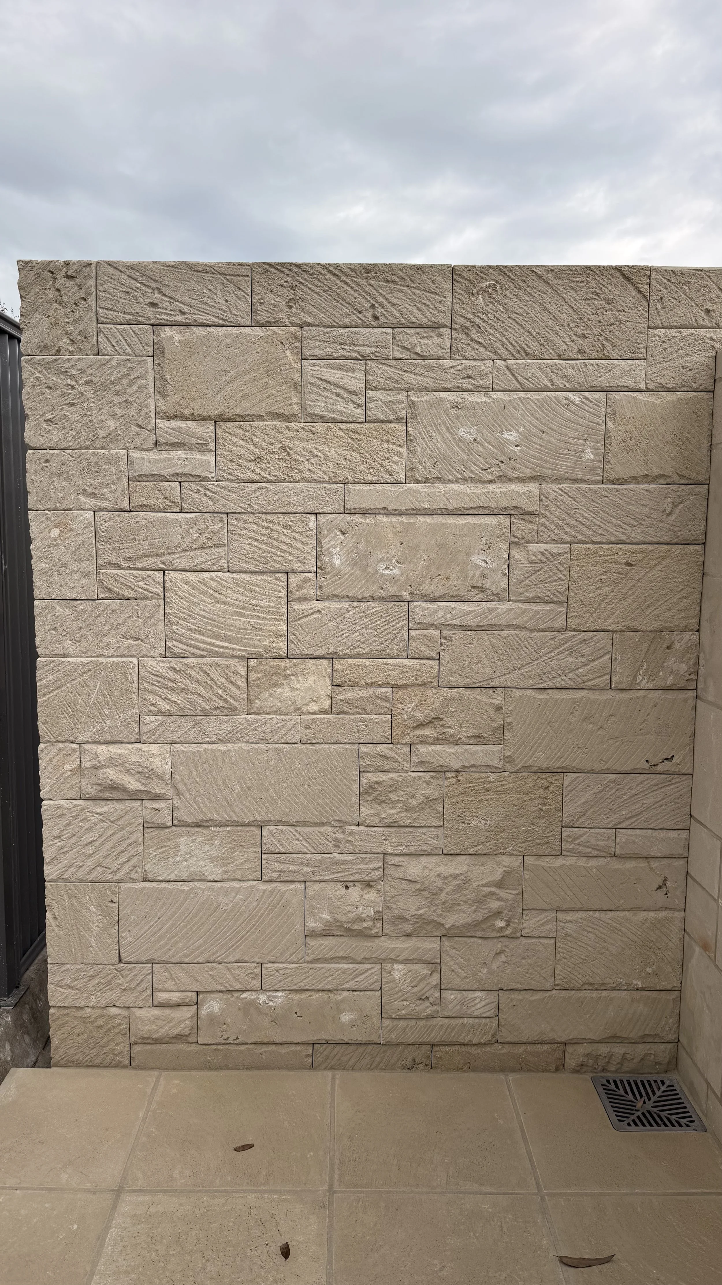 Ashlar Oyster Limestone Cladding
