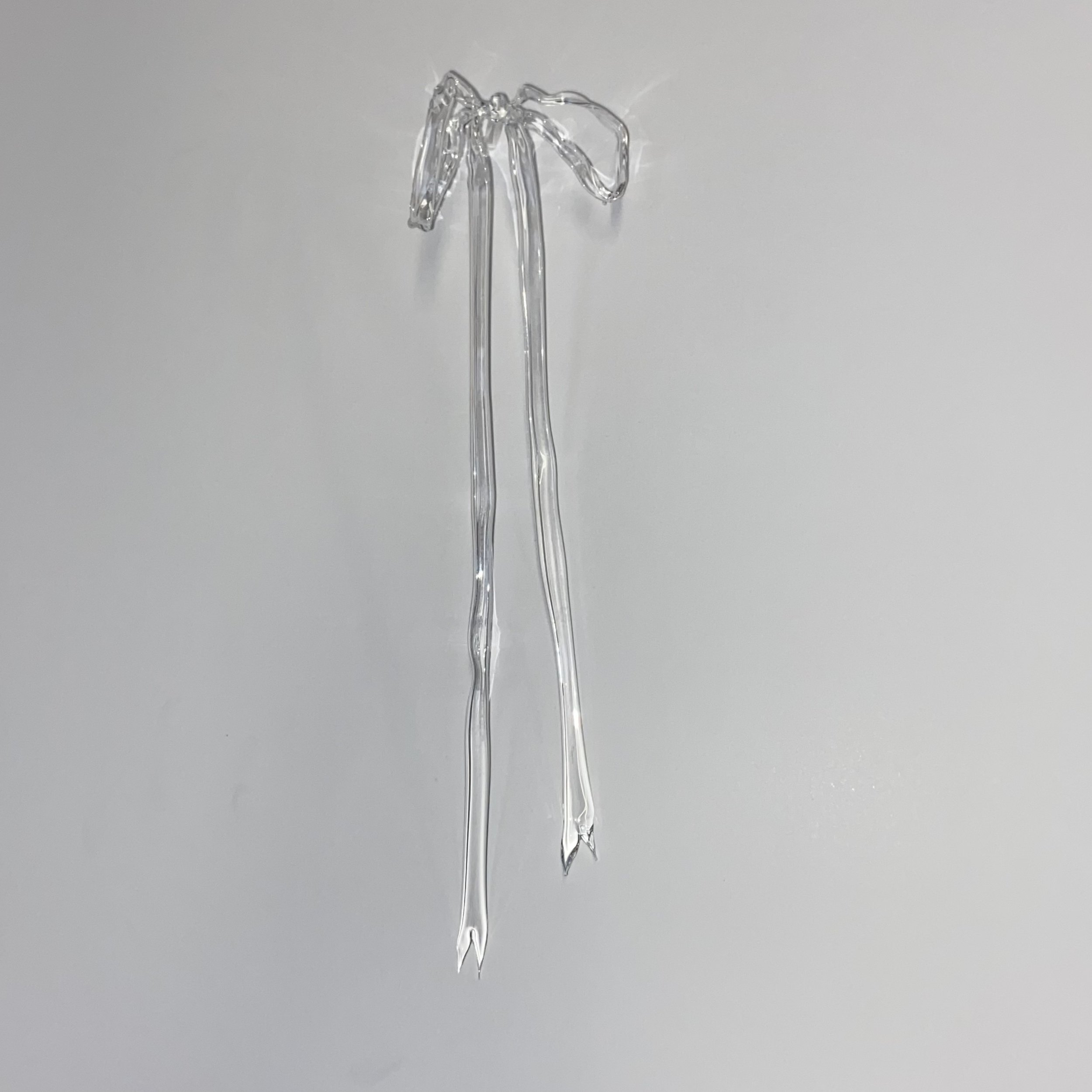 Thin Glass Bow .jpg