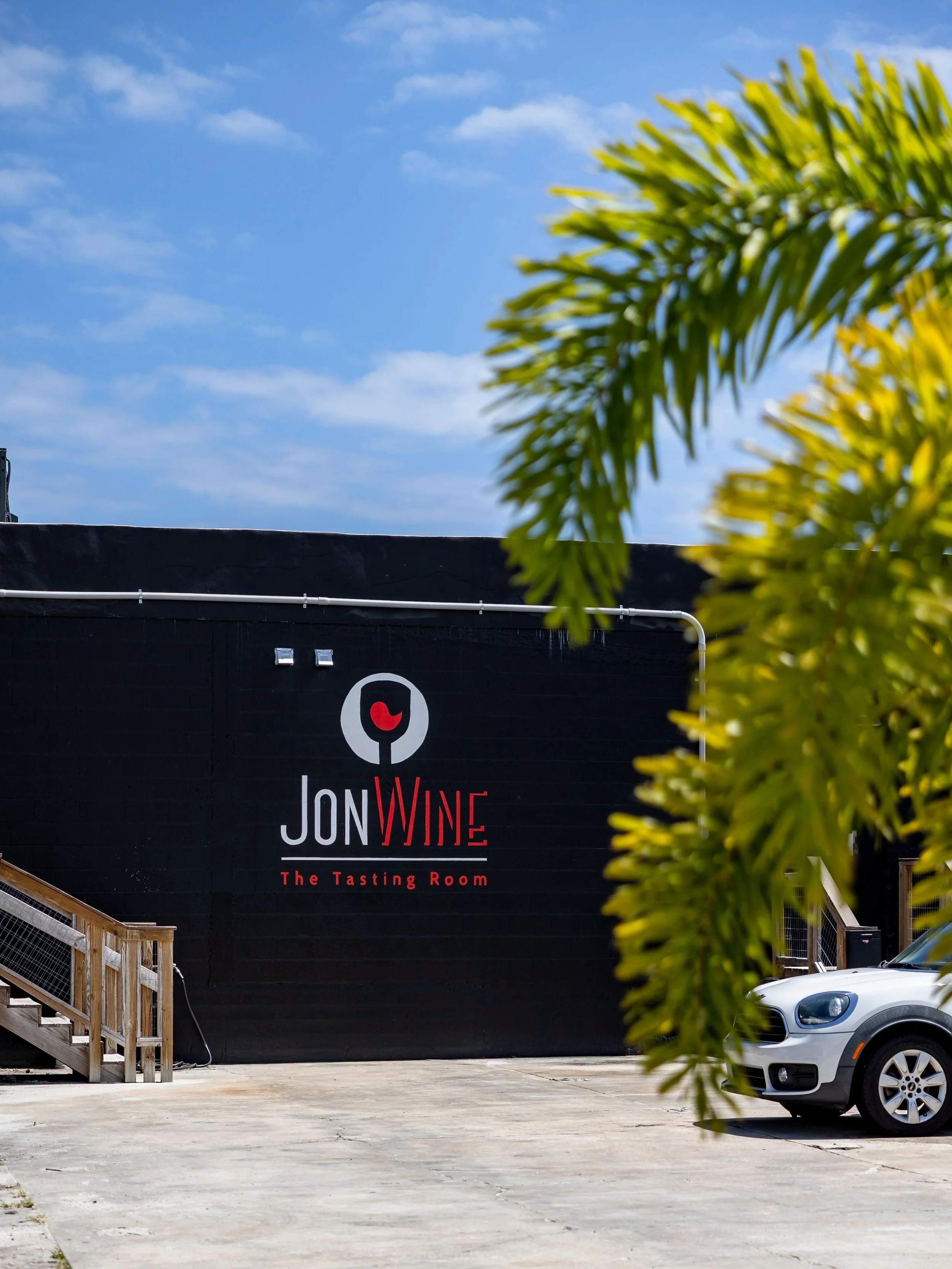 Scenes from The Tasting Room by Jon Wine. Stop in for a tasting, explore something new, and stay a while. Open Wednesday through Sunday at Caroline Station.

📍1605 Clare Ave., West Palm Beach 

#carolinestation #westpalmbeach