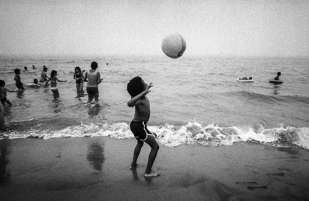 05_Child at Water's Edge 1000 pixels Hitting Beach Ball  copy.jpg