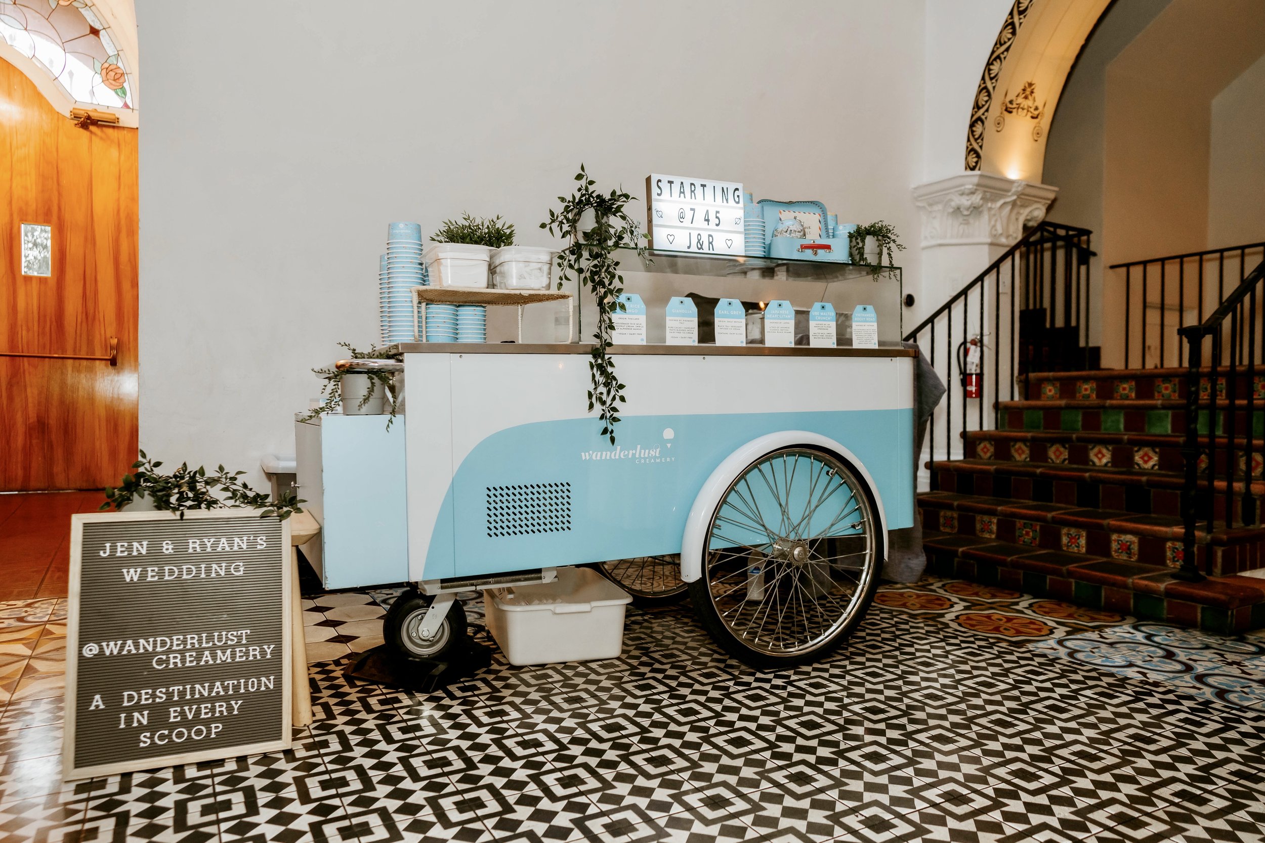 Classic Italian Ice Cream Cart