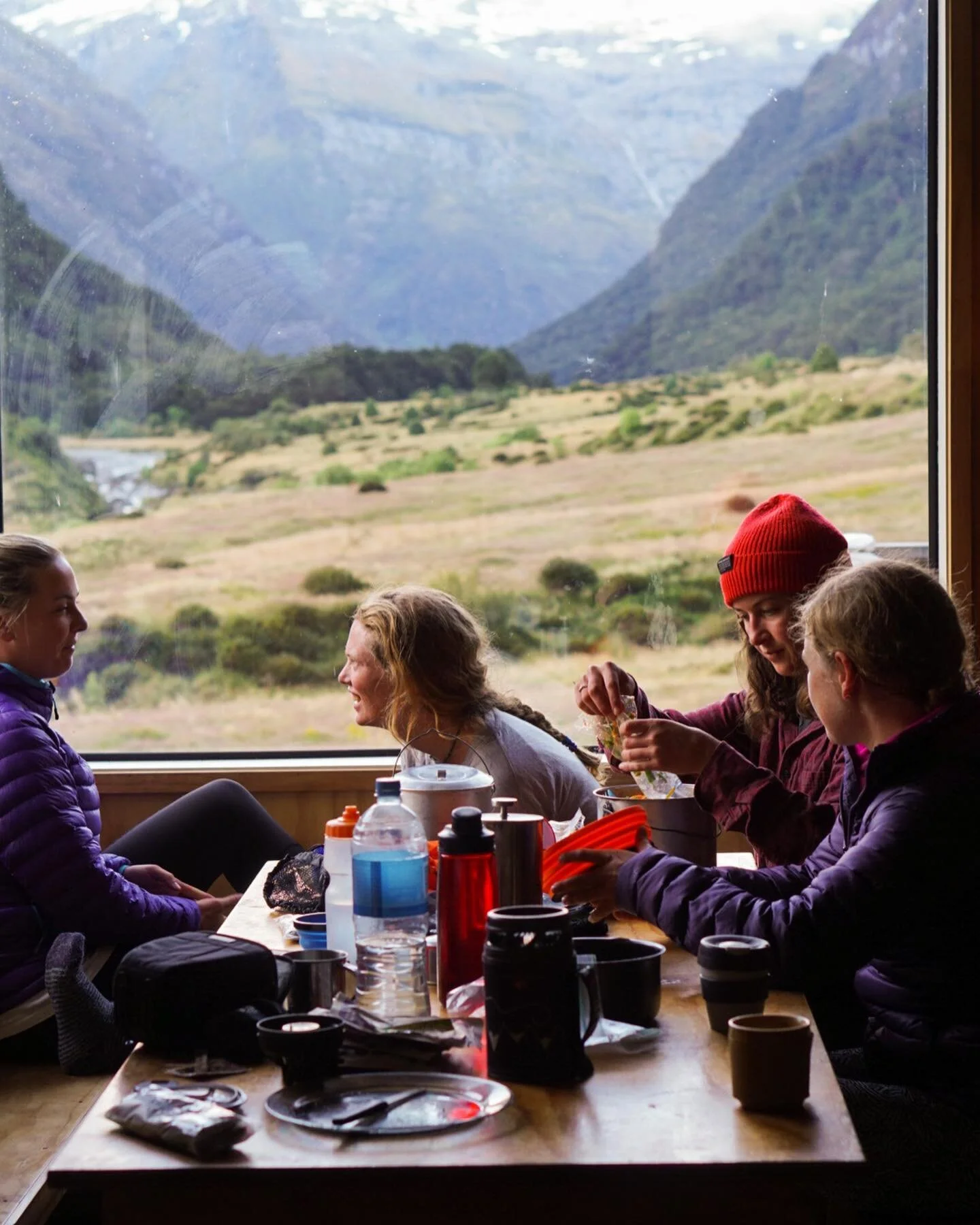 Four days of demolishing Whittaker&rsquo;s choccy and cheese on crackers, great book recommendations, full body bug spray applications, river crossings, huge mountain passes and the finest company. Excellent combo. Would recommend 🙌🏻👯&zwj;♀️🏔