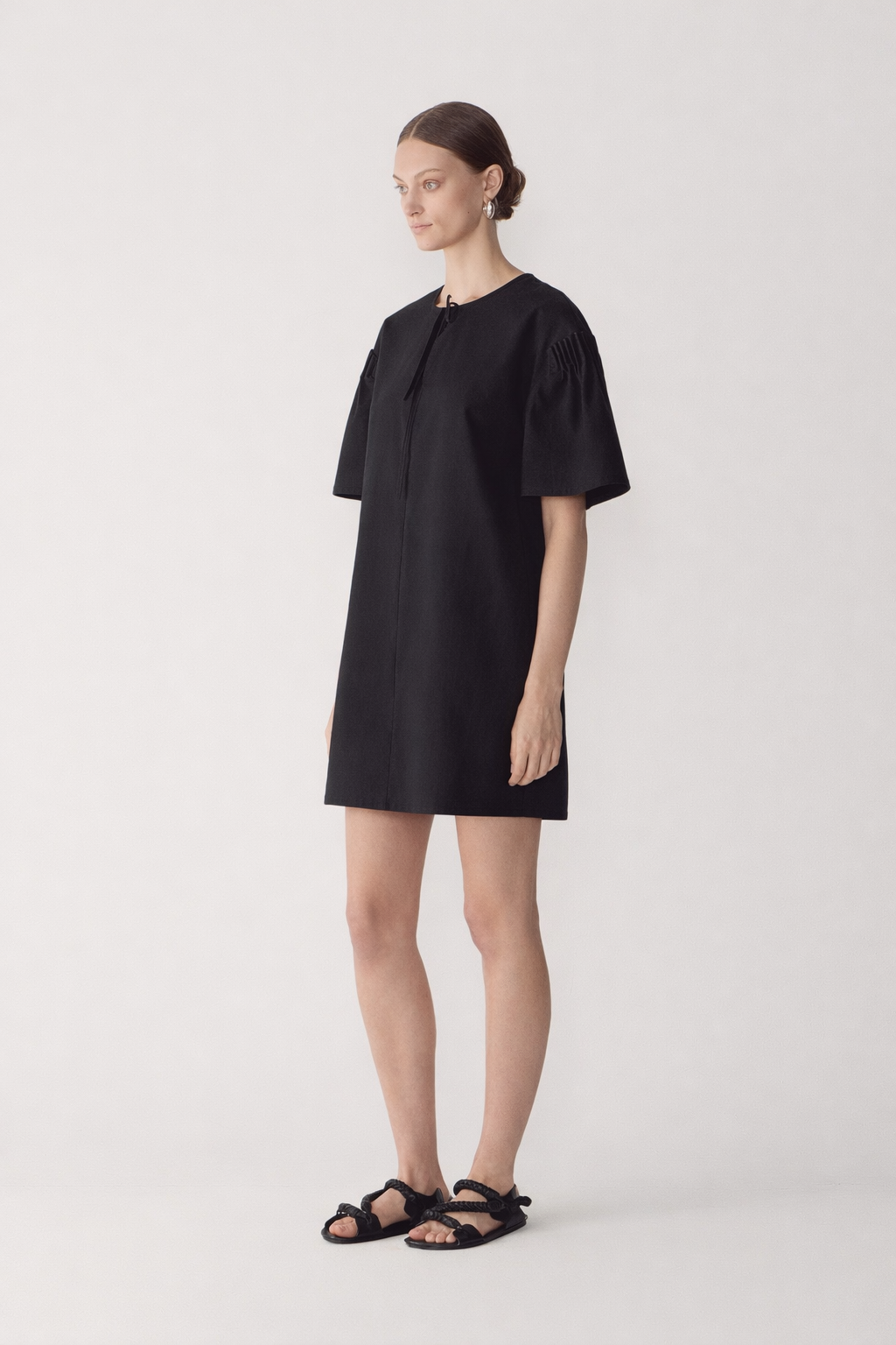 ZURI DRESS BLACK 3.png