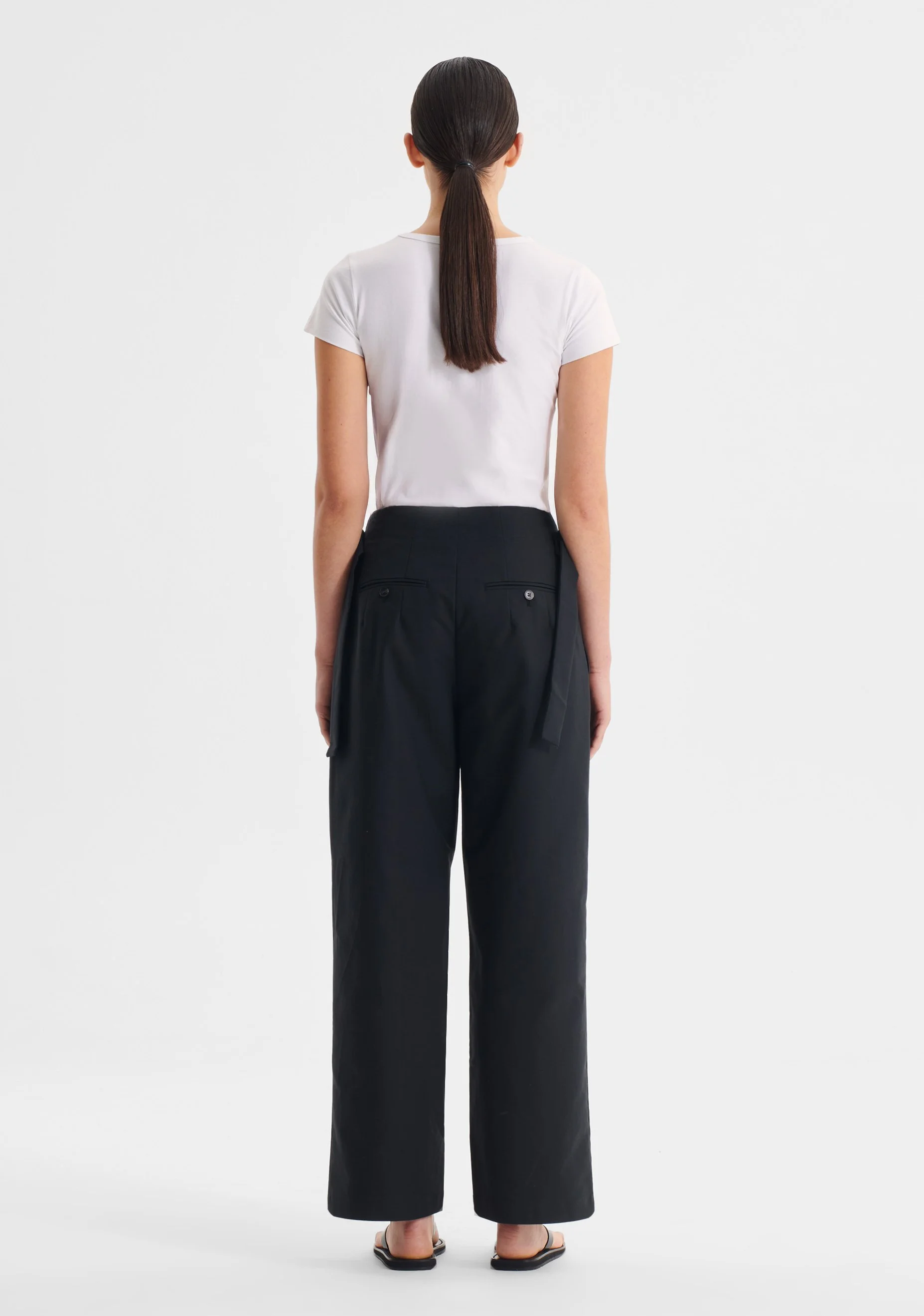 Morrison-AW26-Kai-Pant-Black_4.jpeg