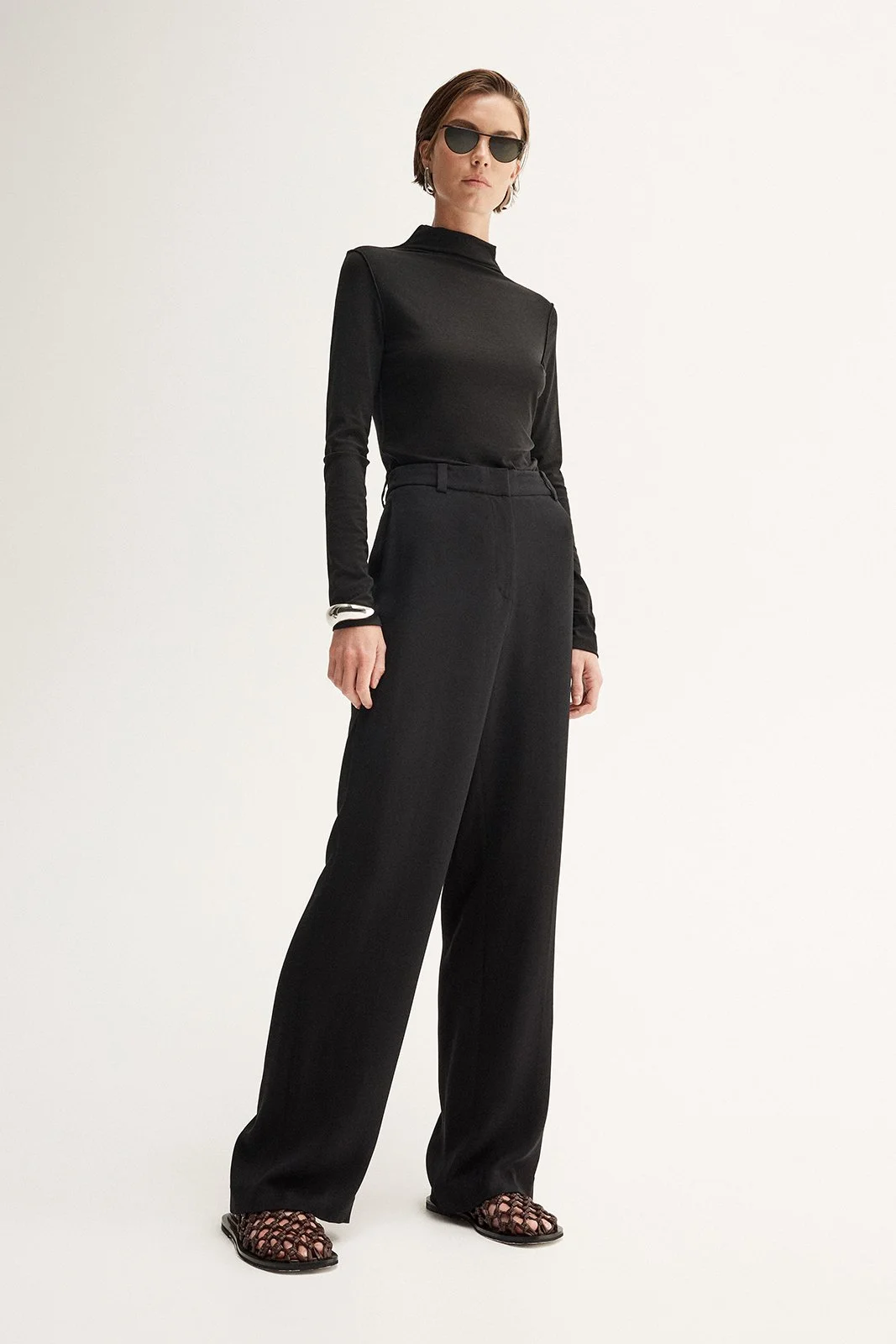 K61669_BLK_K61358_BLK_5 2.jpg